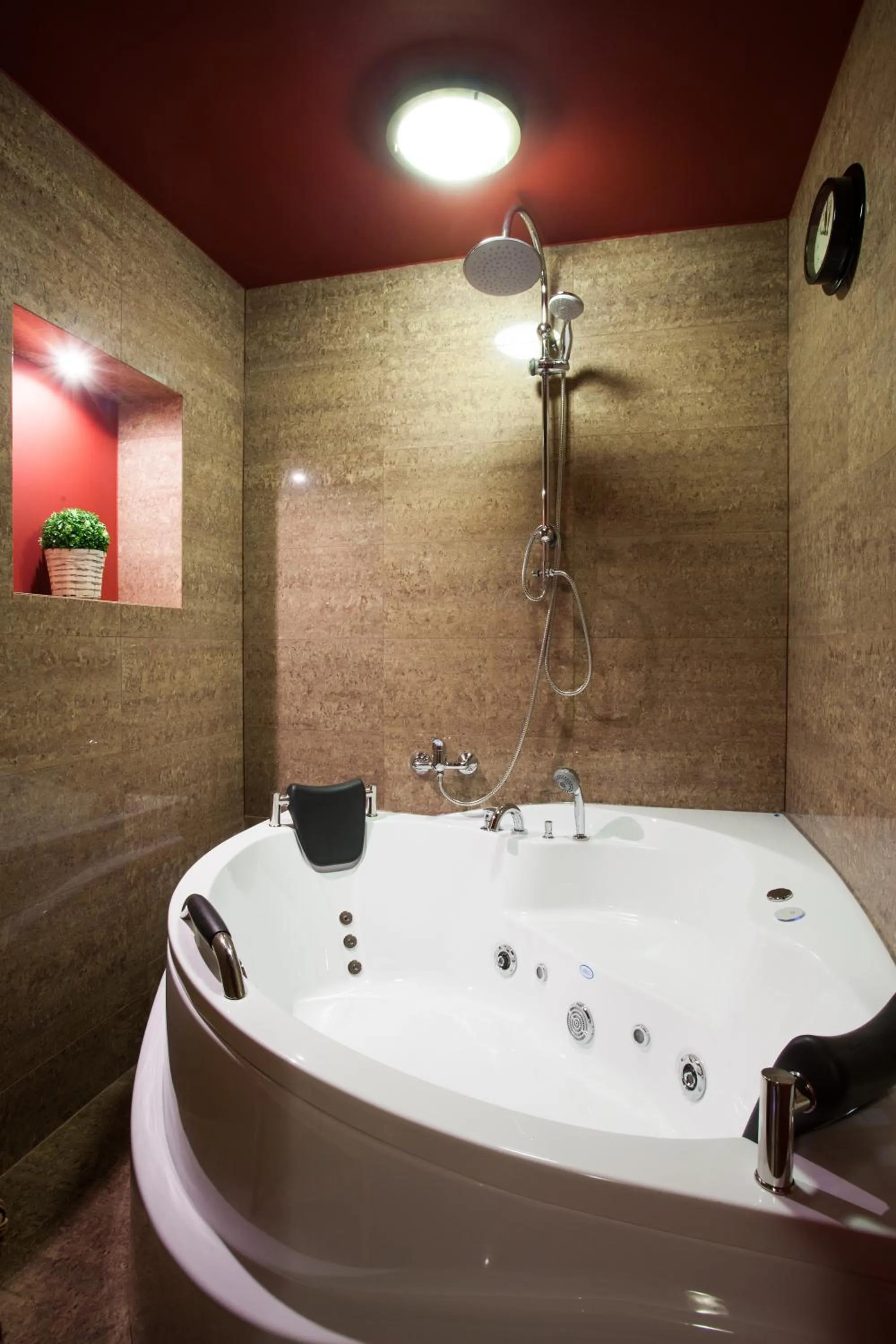 Spa and wellness centre/facilities in Villa Cynamon Jacuzzi & Sauna