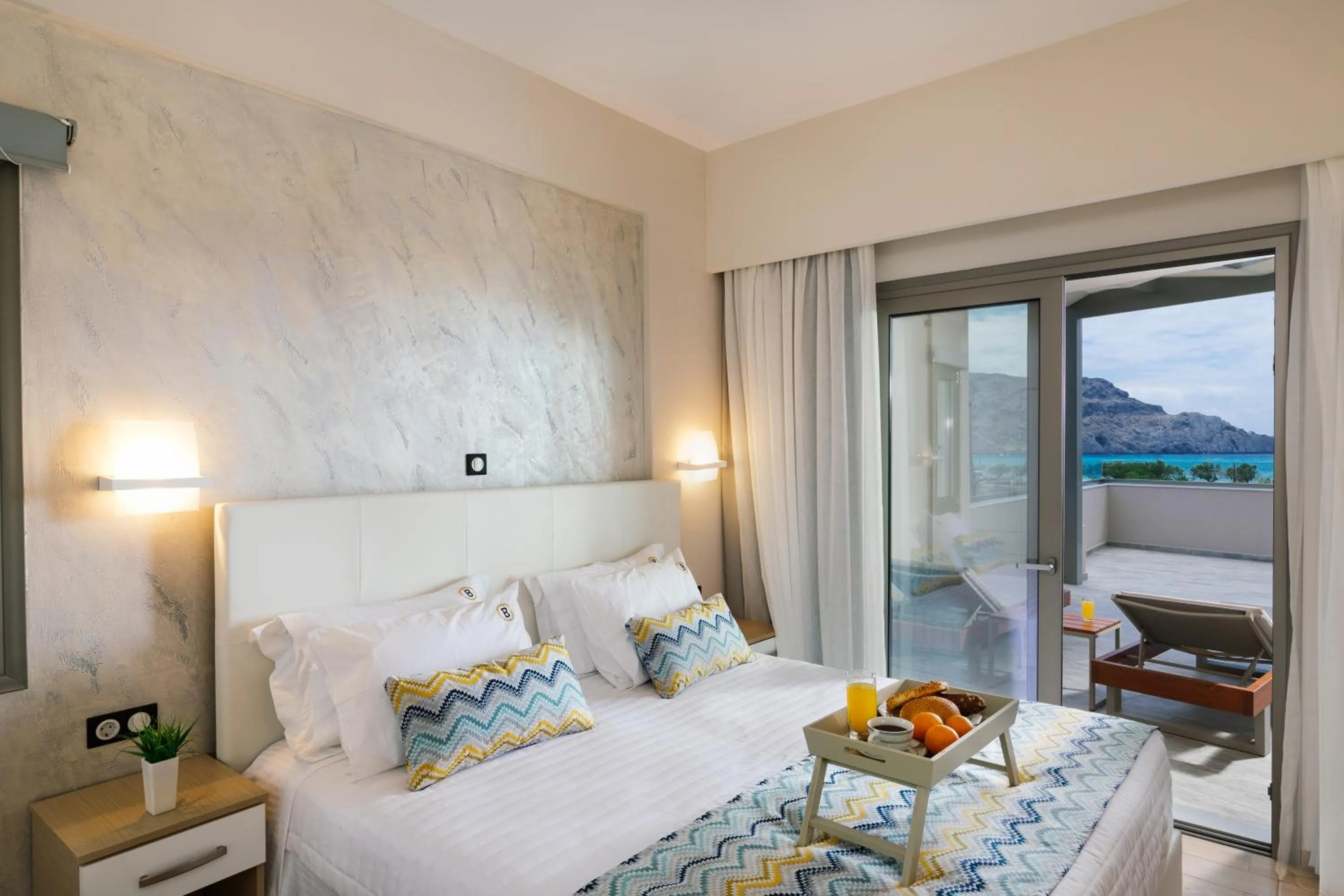 Balcony/Terrace, Bed in Belvedere Luxury Apartments & Spa