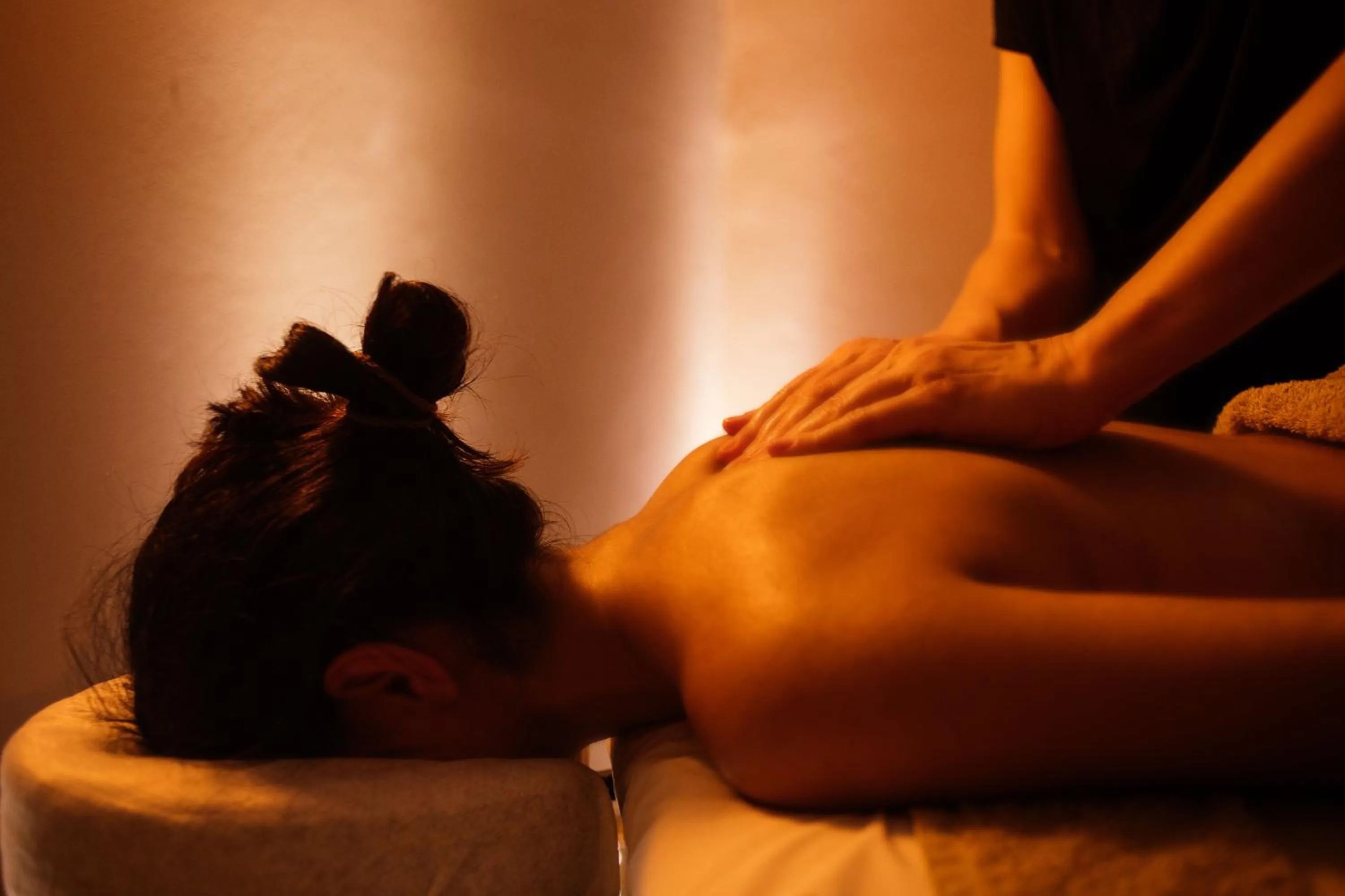 Massage in Belvedere Luxury Apartments & Spa