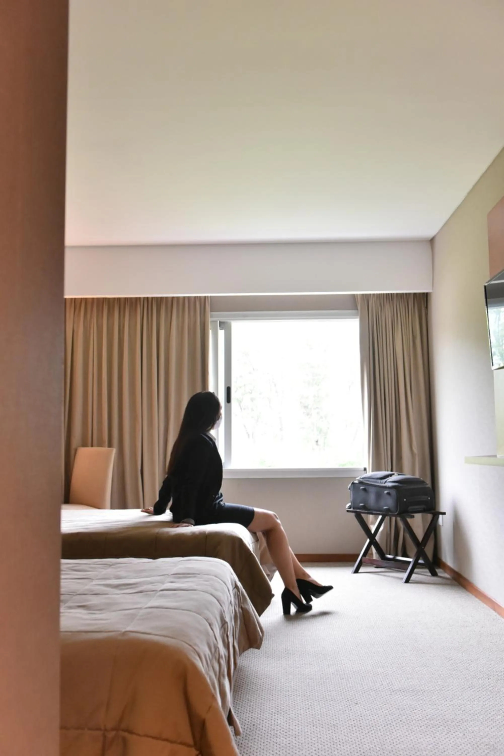 Photo of the whole room, Bed in Howard Johnson San Francisco