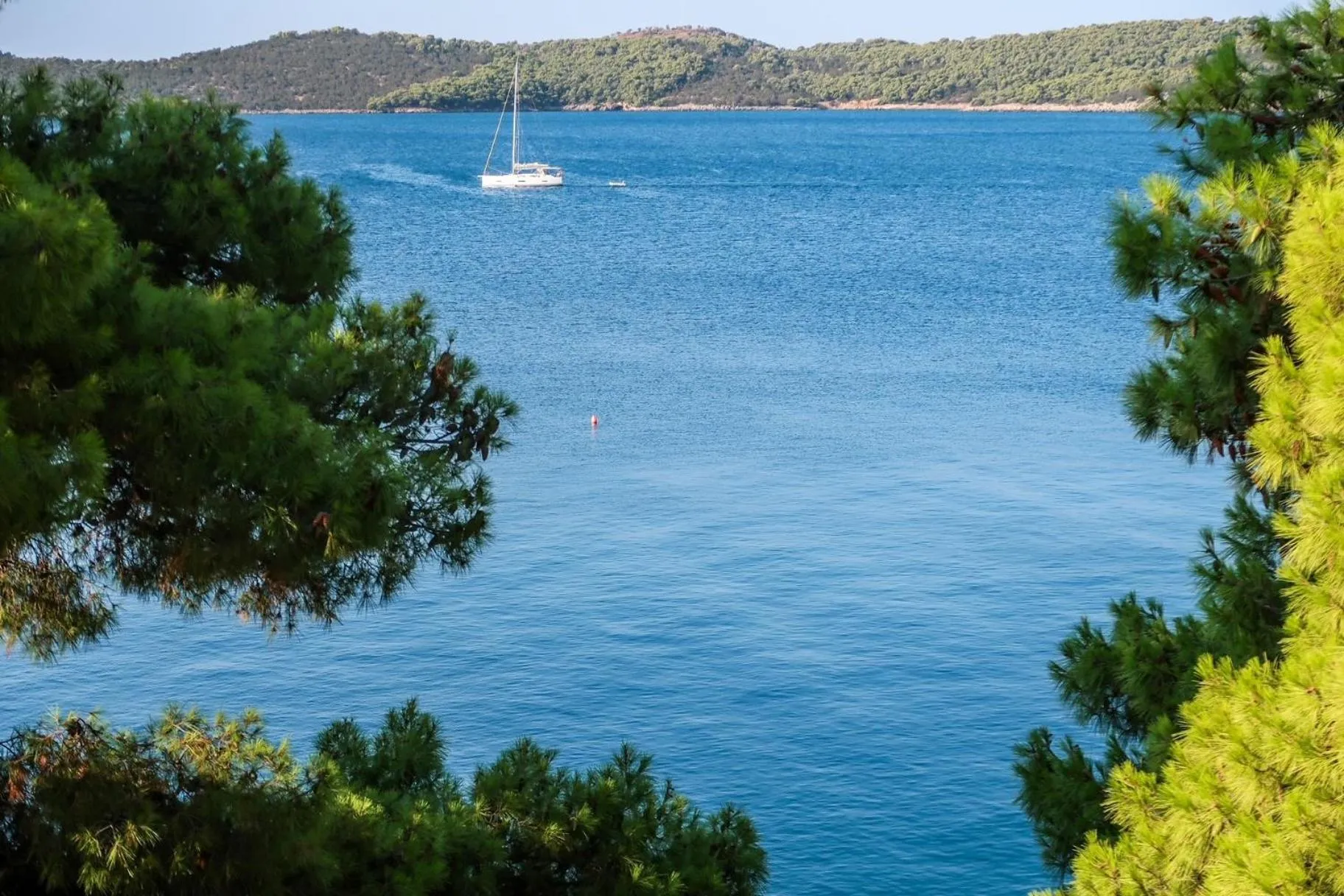 Grand Bleu Apartments & Villas