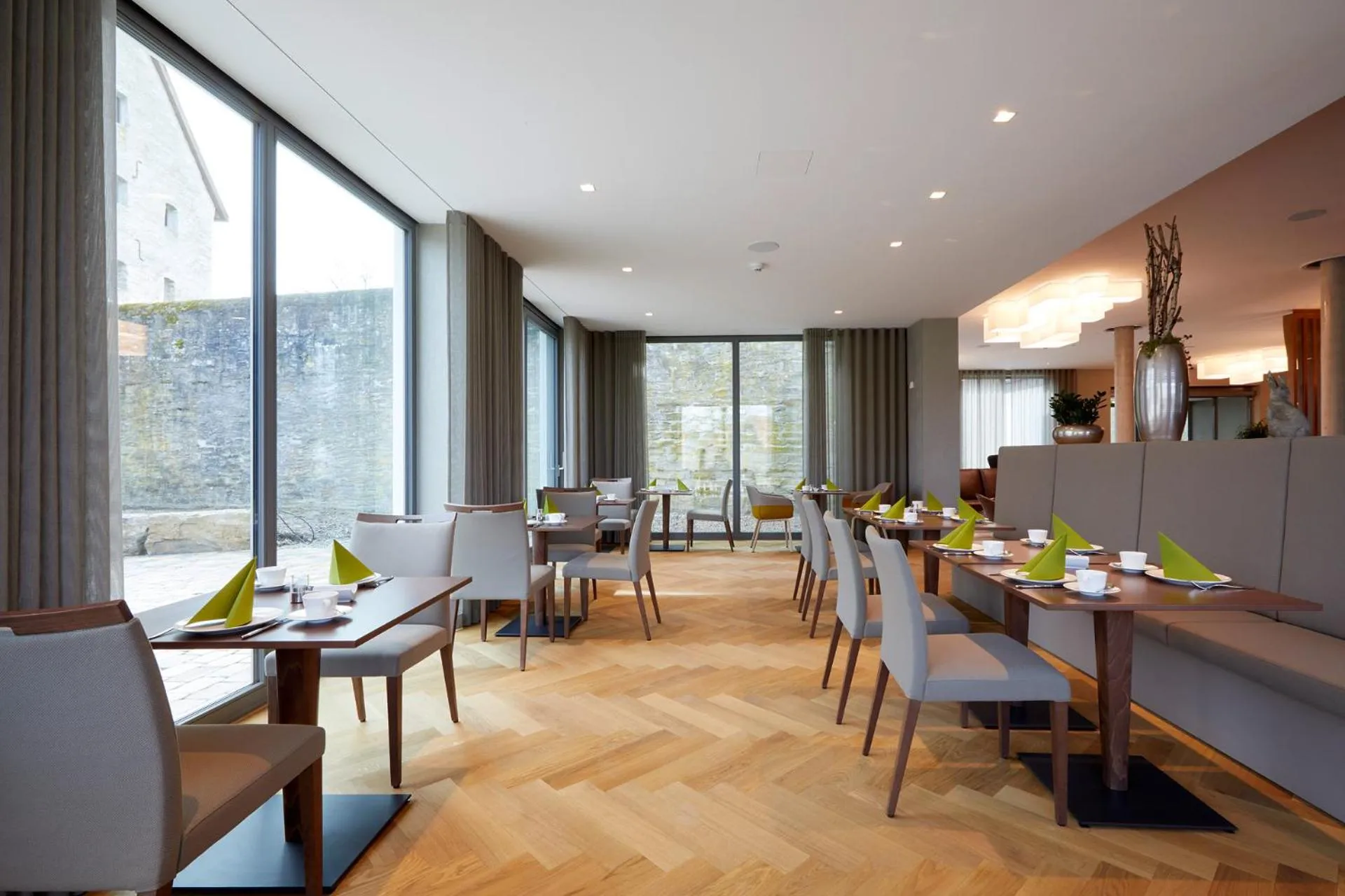 Restaurant/places to eat in Hotel Rittergut Stoermede