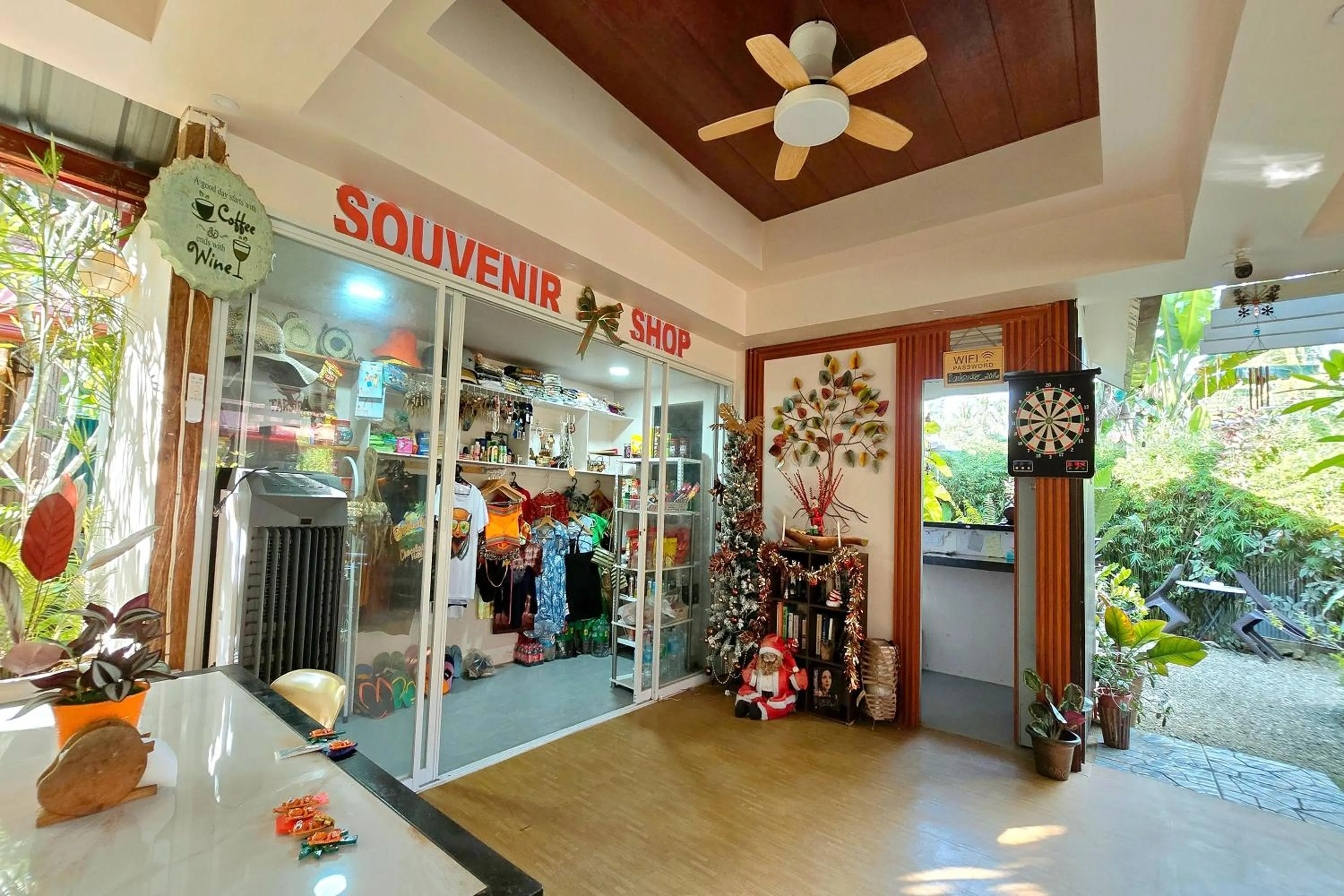 Shopping Area in ADRIANA's PLACE TROPICAL GUESTHOUSE