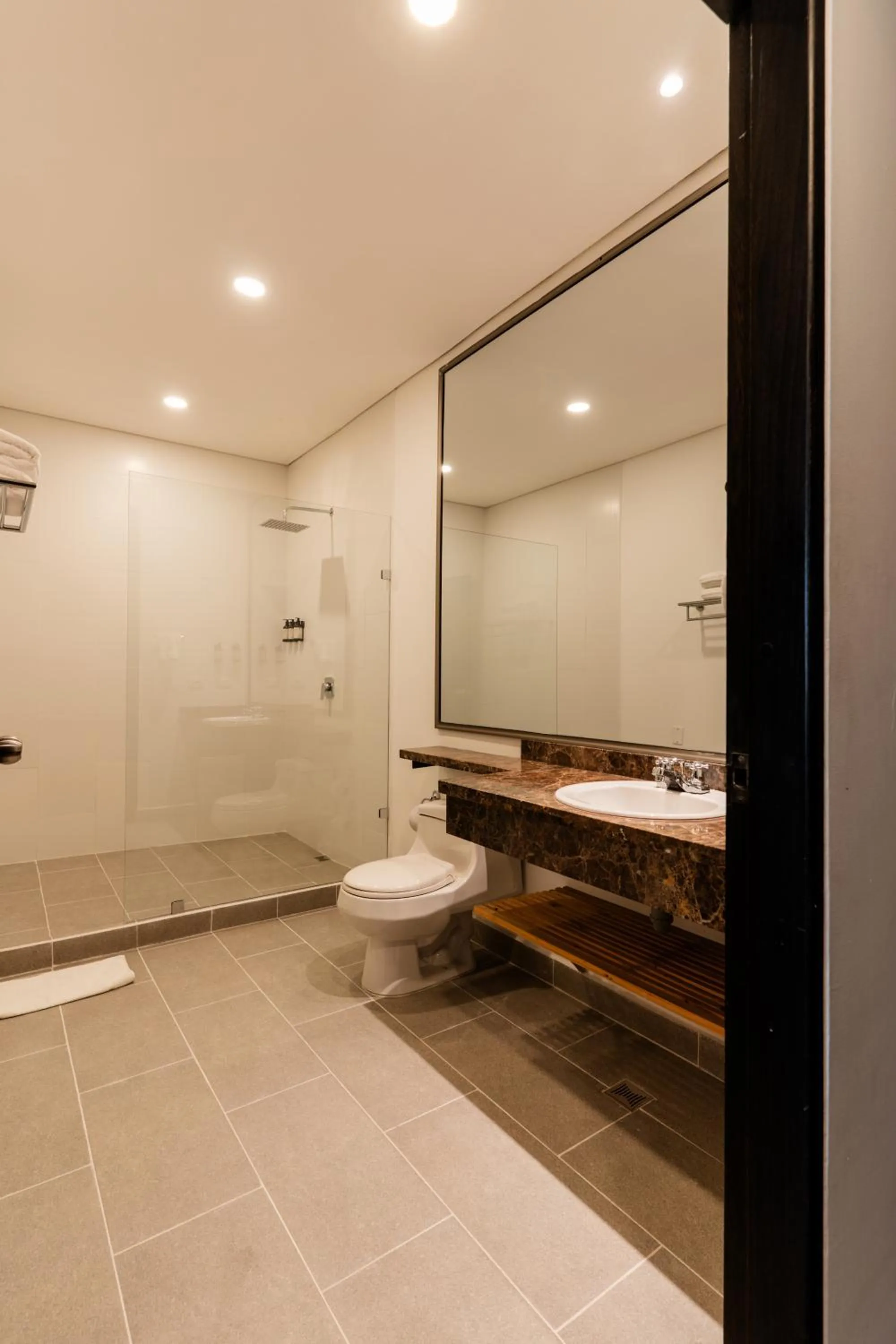 Bathroom in Best Western Plus Hotel San Diego