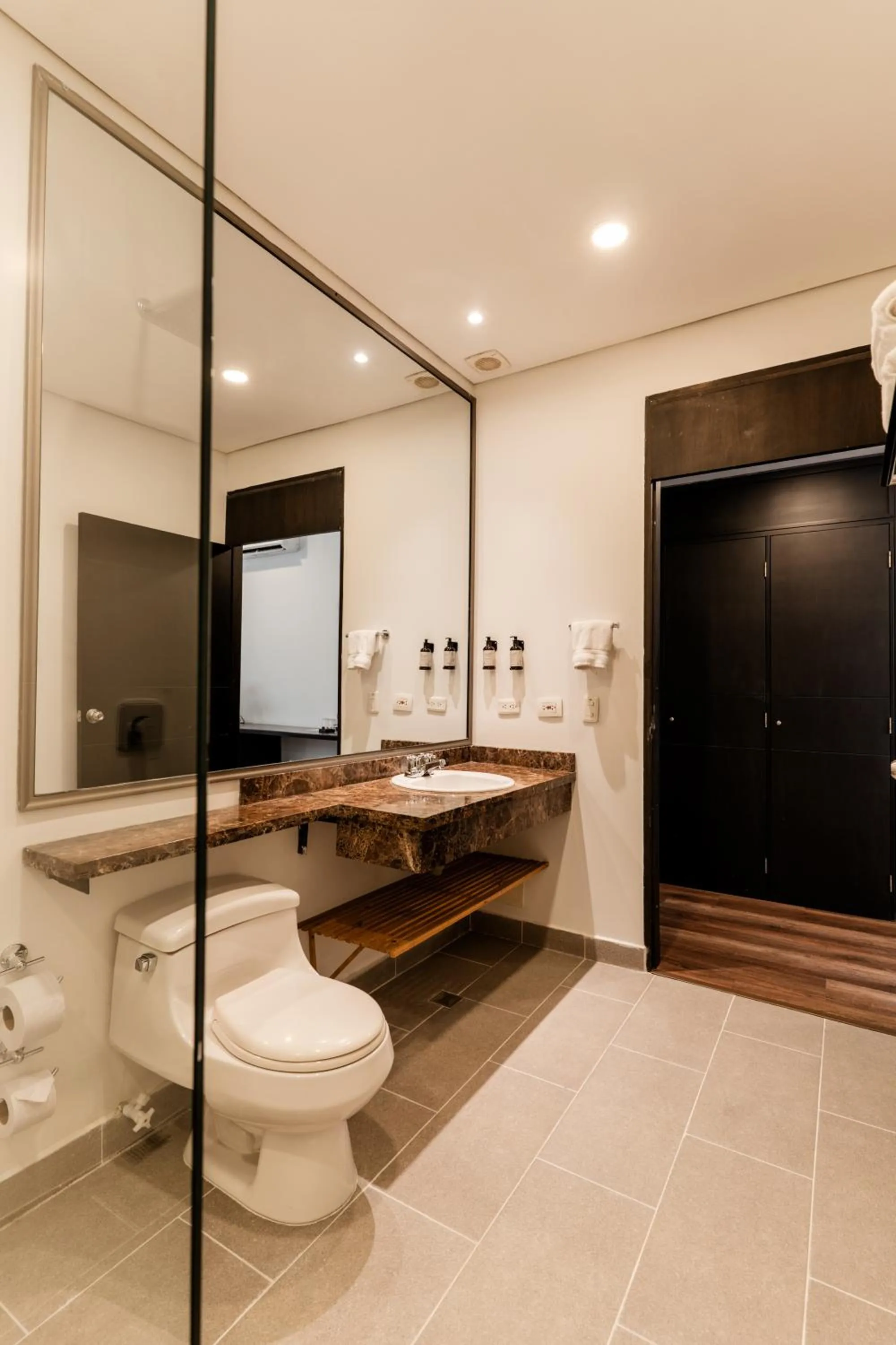 Bathroom in Best Western Plus Hotel San Diego