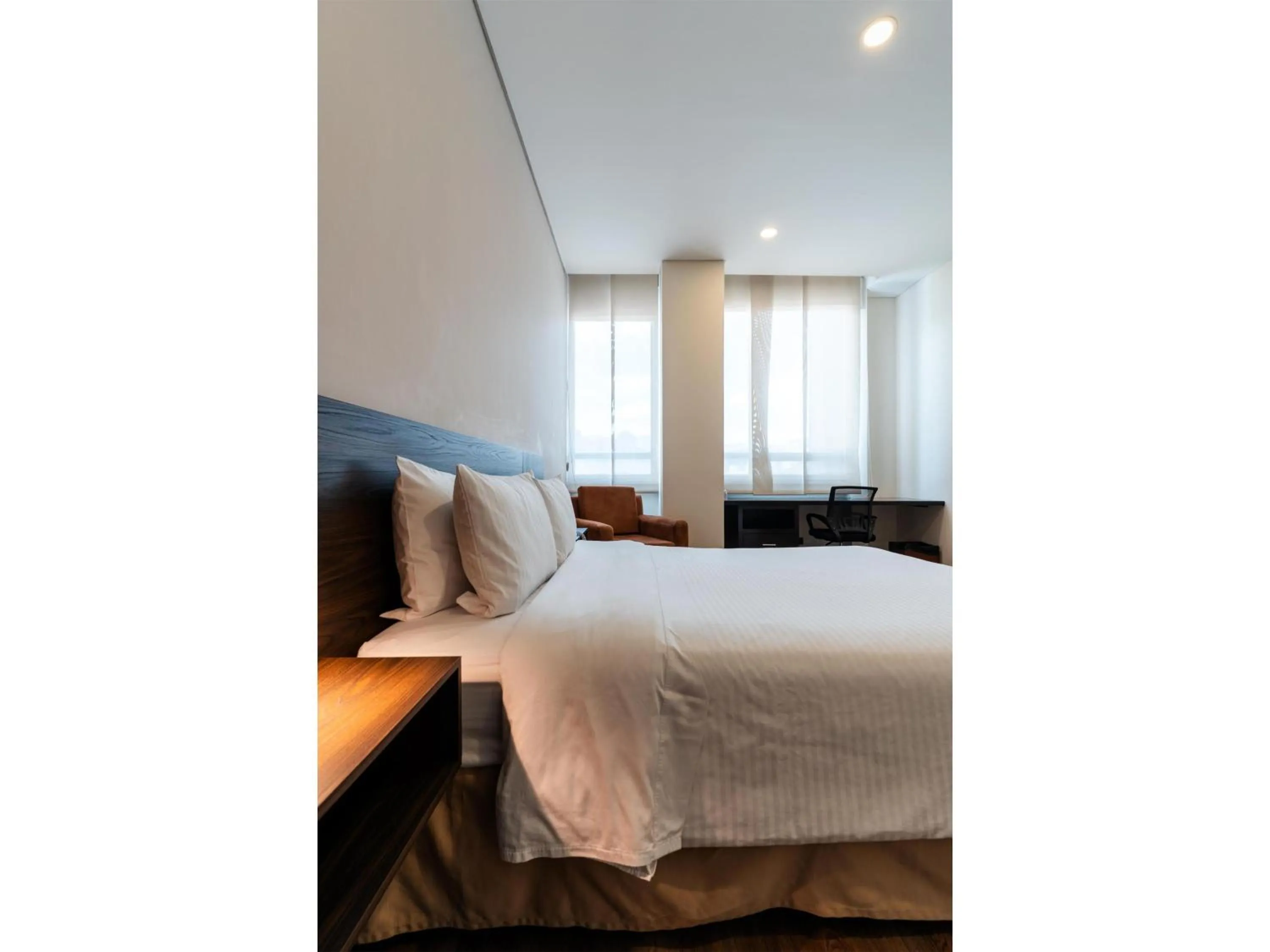 Bedroom, Bed in Best Western Plus Hotel San Diego