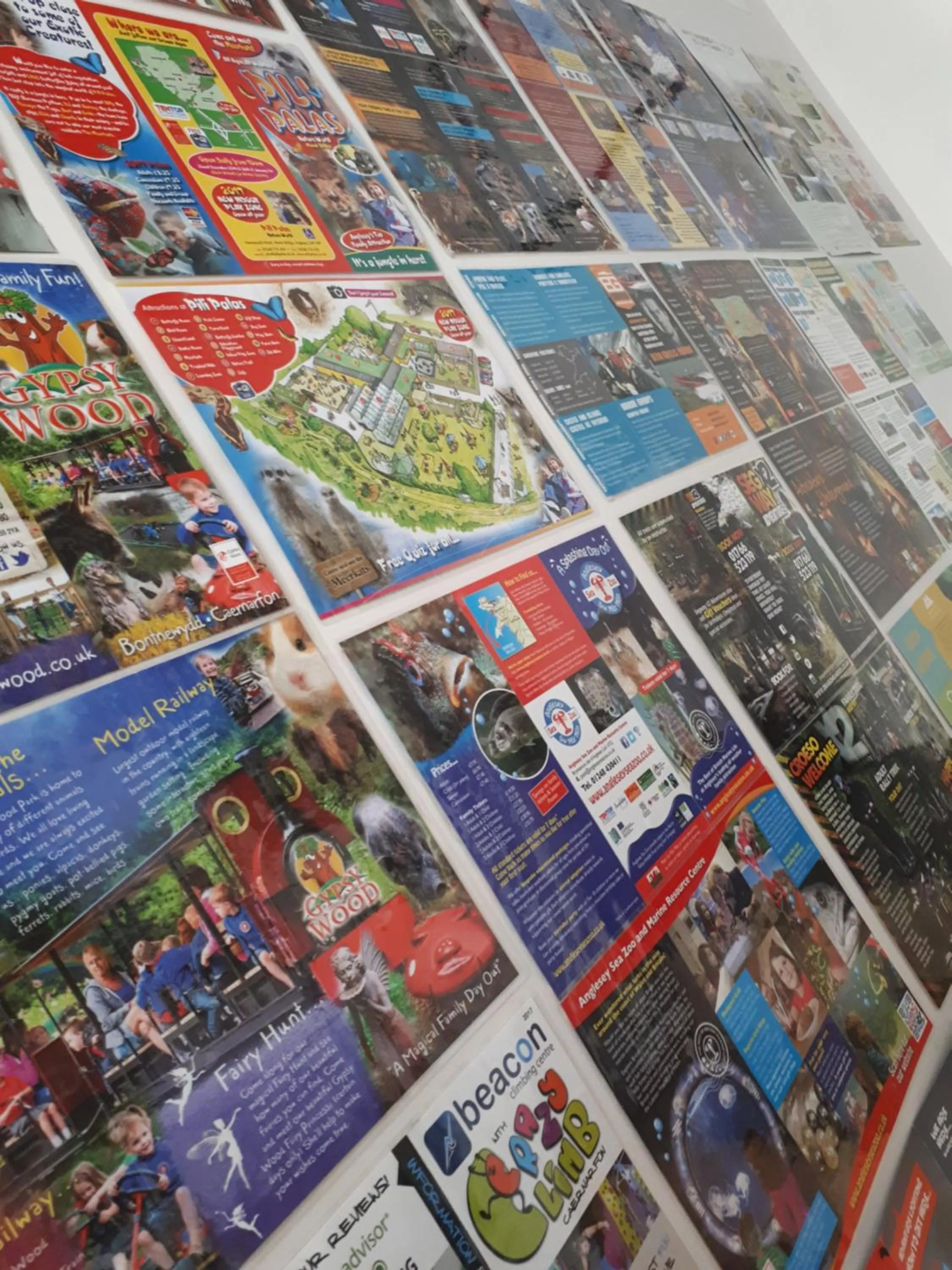 Ty Glyndwr Bunkhouse, Bar and cafe