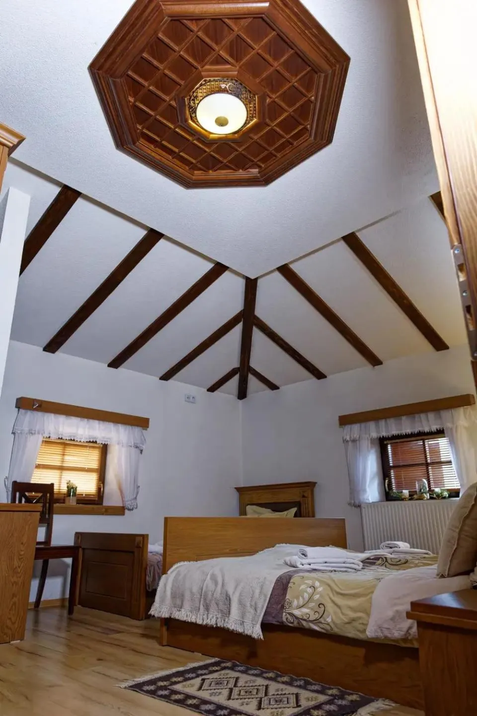 Photo of the whole room, Bed in The House of the Miyaks