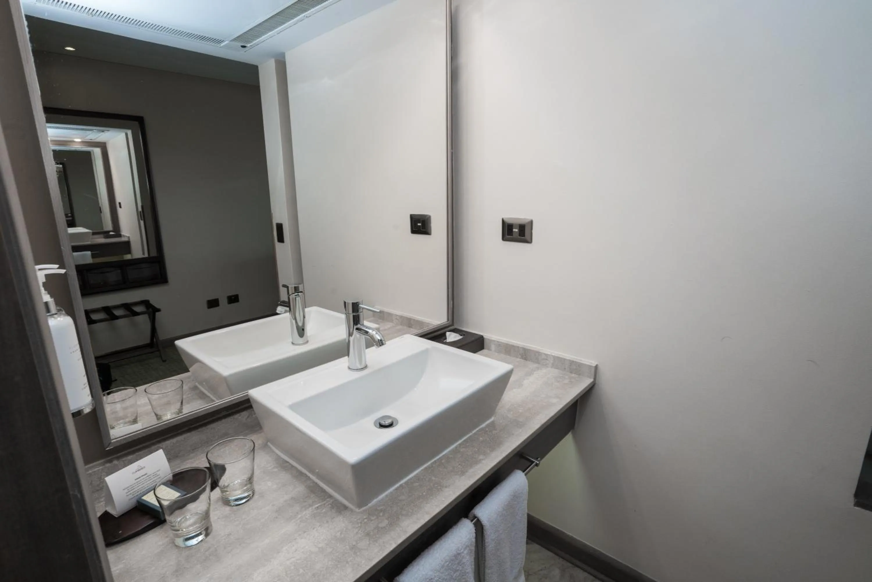 Bathroom in Wyndham Puerto Varas Pettra