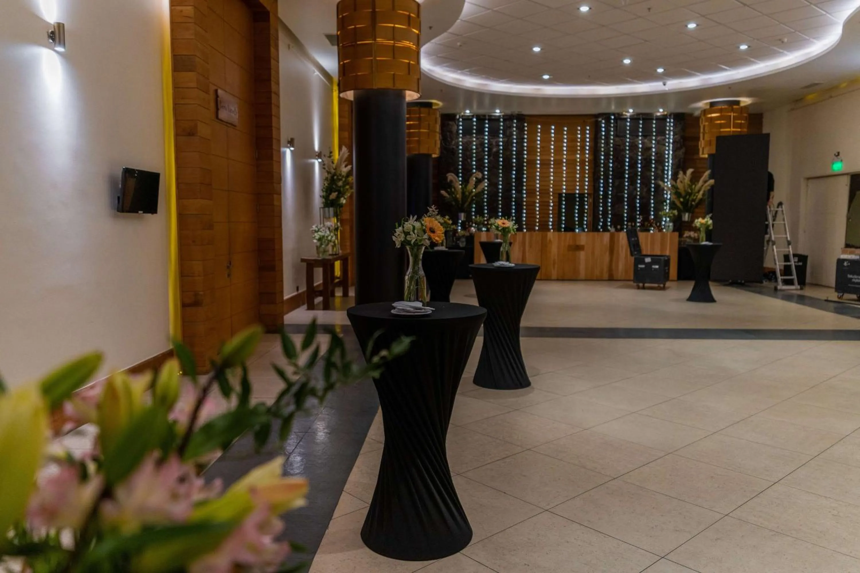 Lobby or reception in Wyndham Puerto Varas Pettra