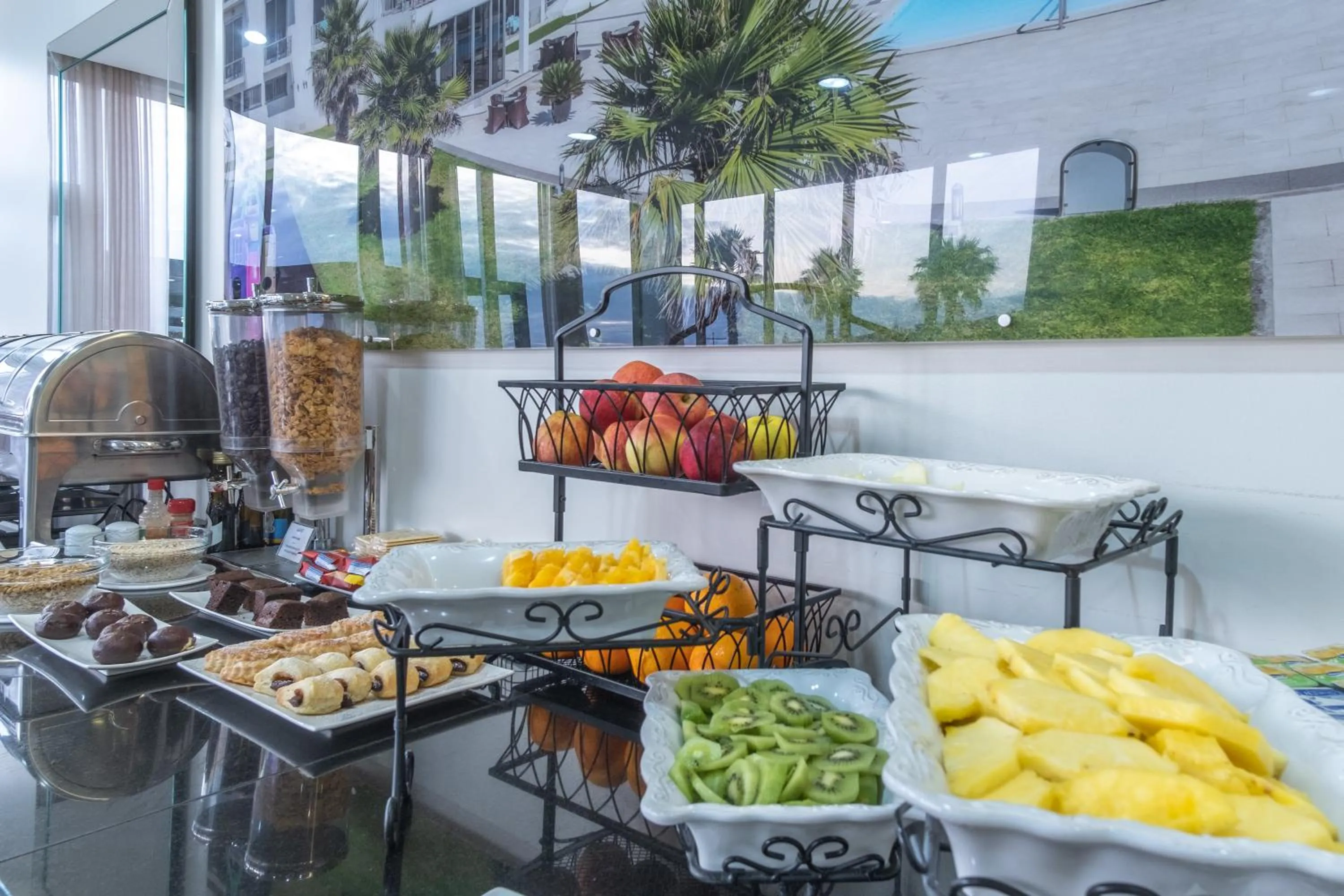 Buffet breakfast in Atlantida Mar Hotel