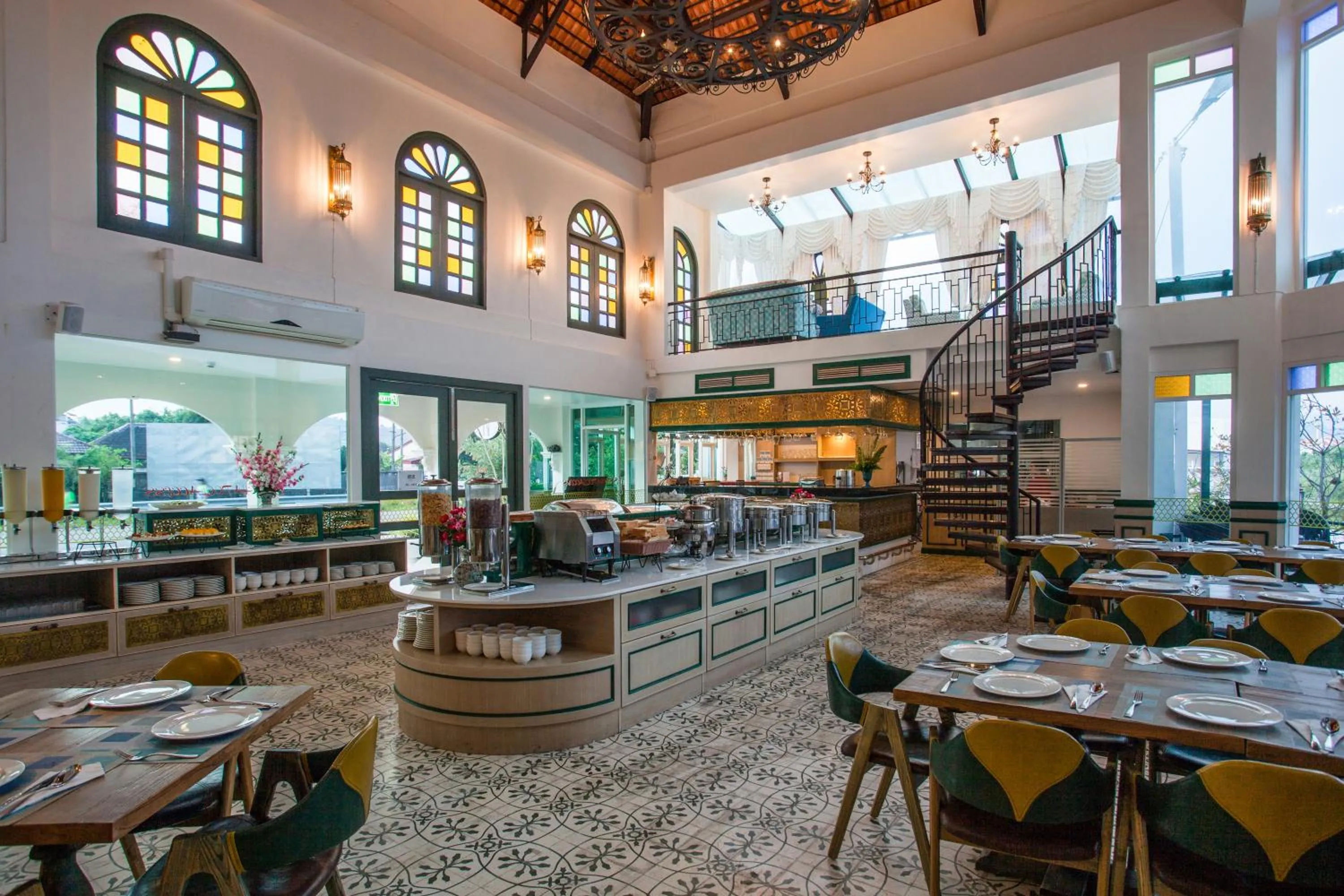 Restaurant/places to eat in Supicha Pool Access Hotel - SHA Plus