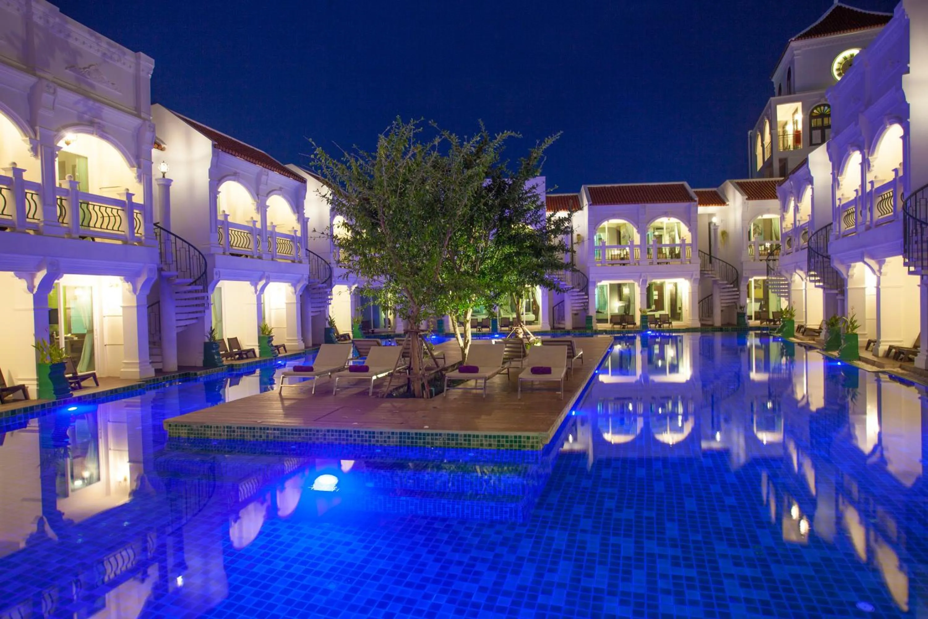 Pool view in Supicha Pool Access Hotel - SHA Plus