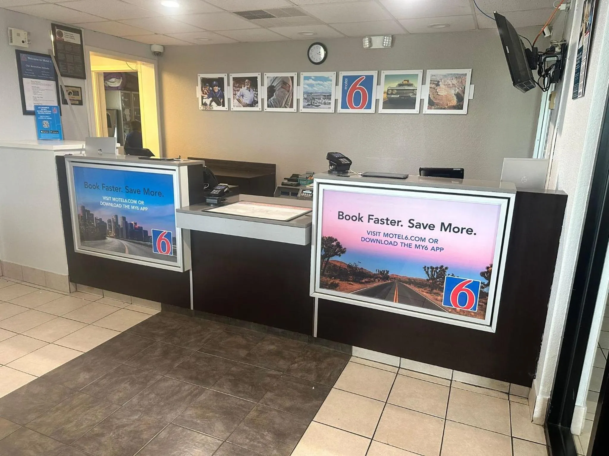 Lobby or reception in Motel 6-Ventura, CA - South