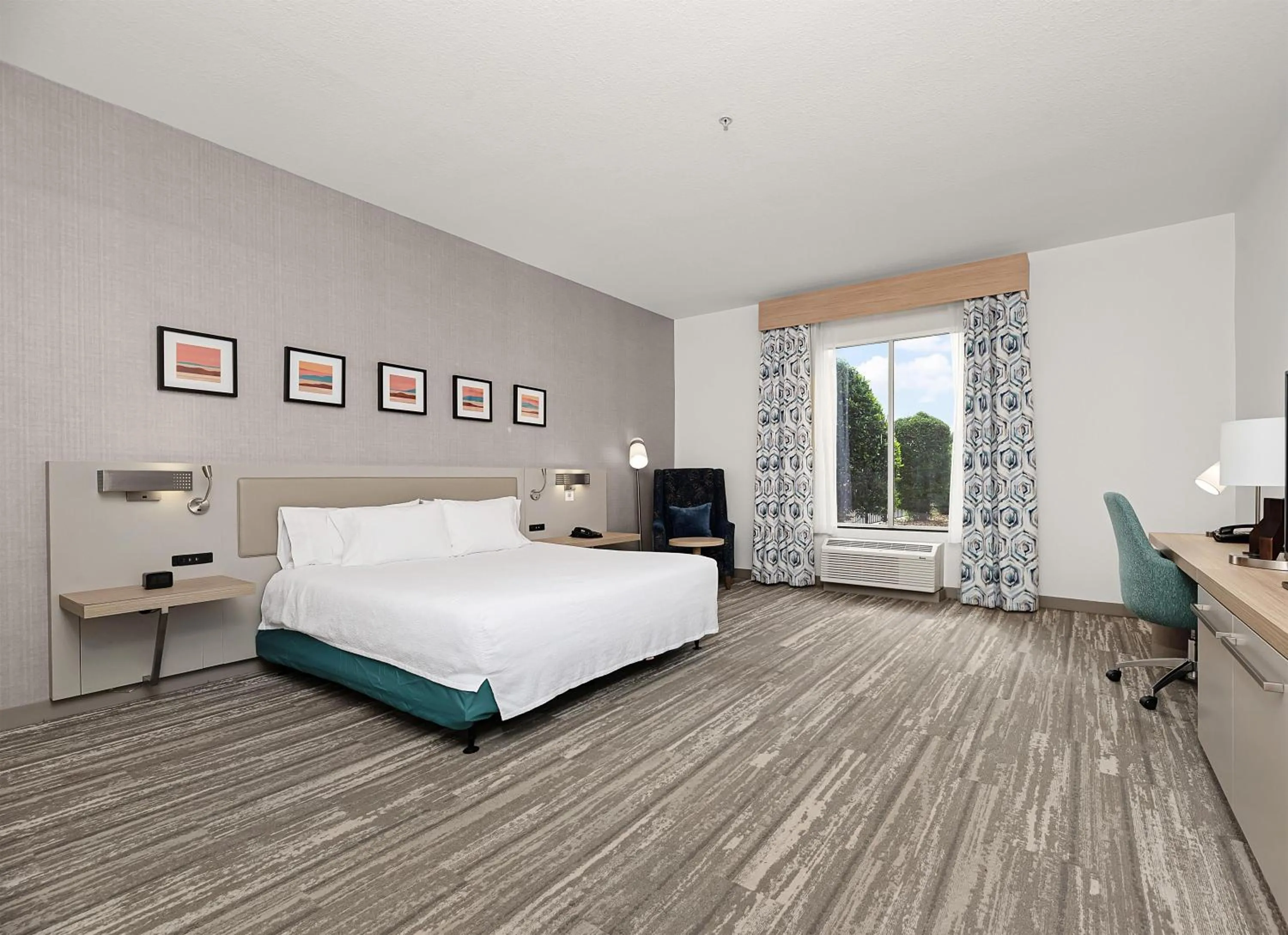 Bed in Hilton Garden Inn New Braunfels