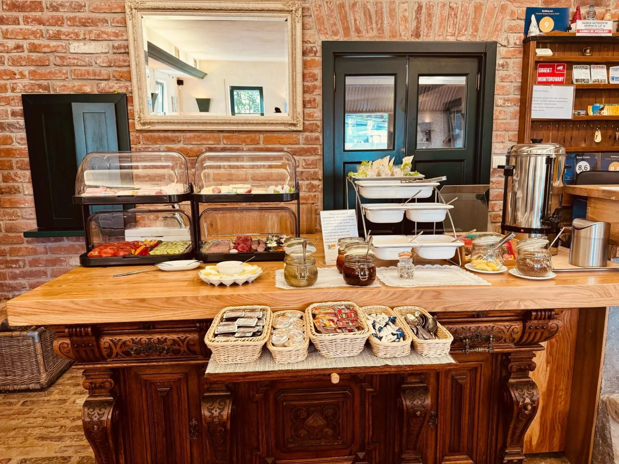 Food and drinks in Dom Potok