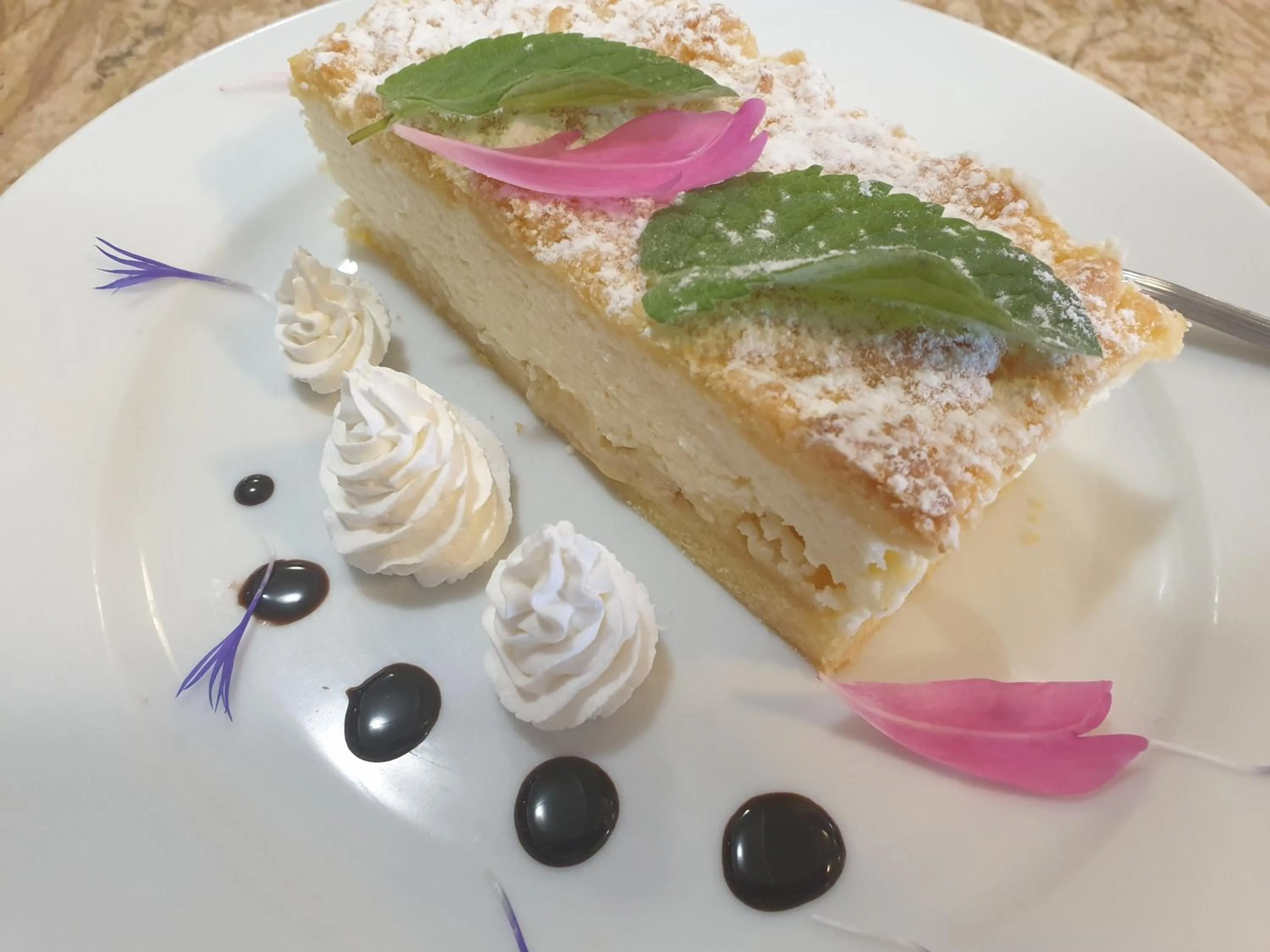 Food and drinks in Dom Potok