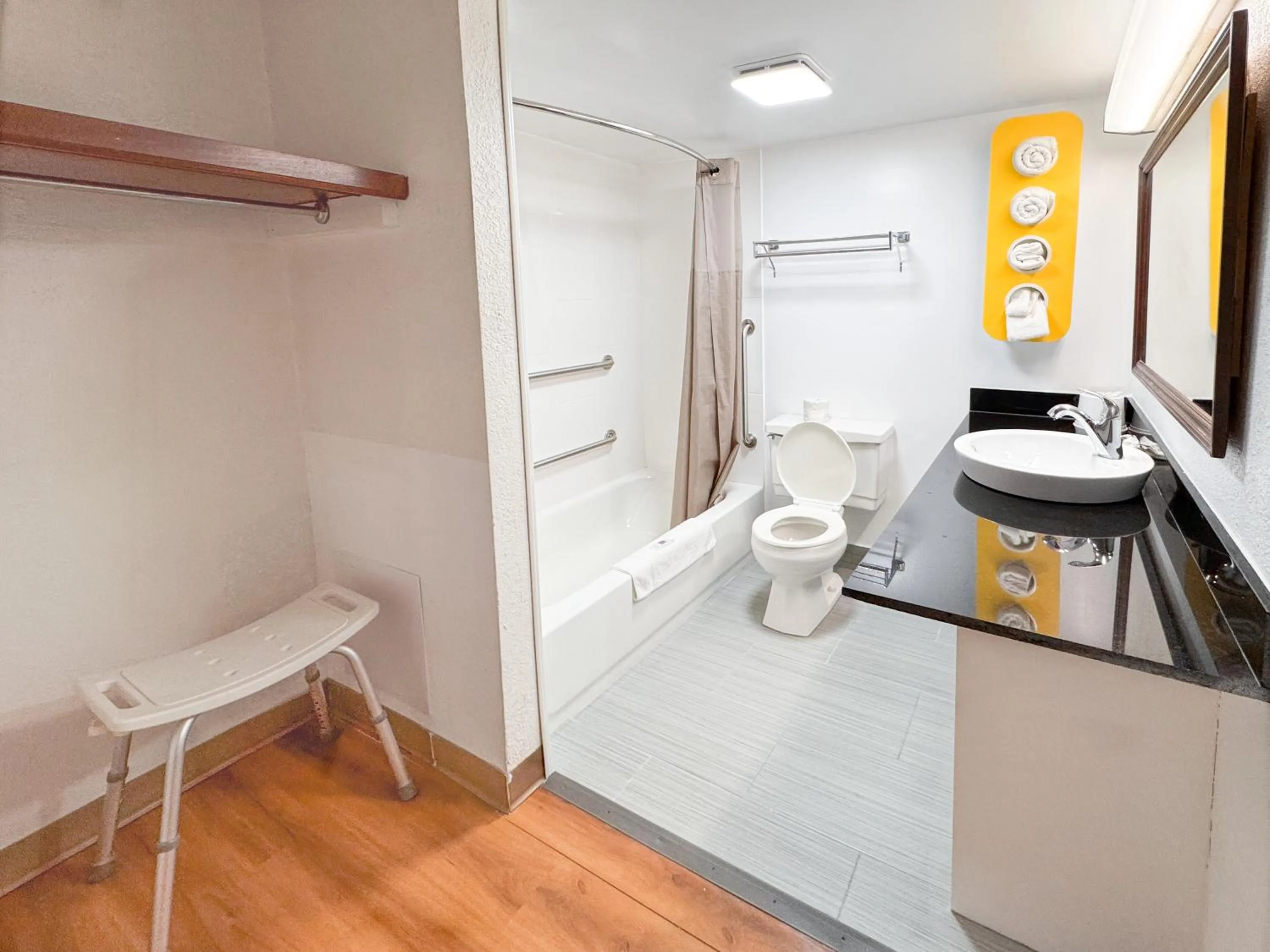 Motel 6-New Stanton, PA