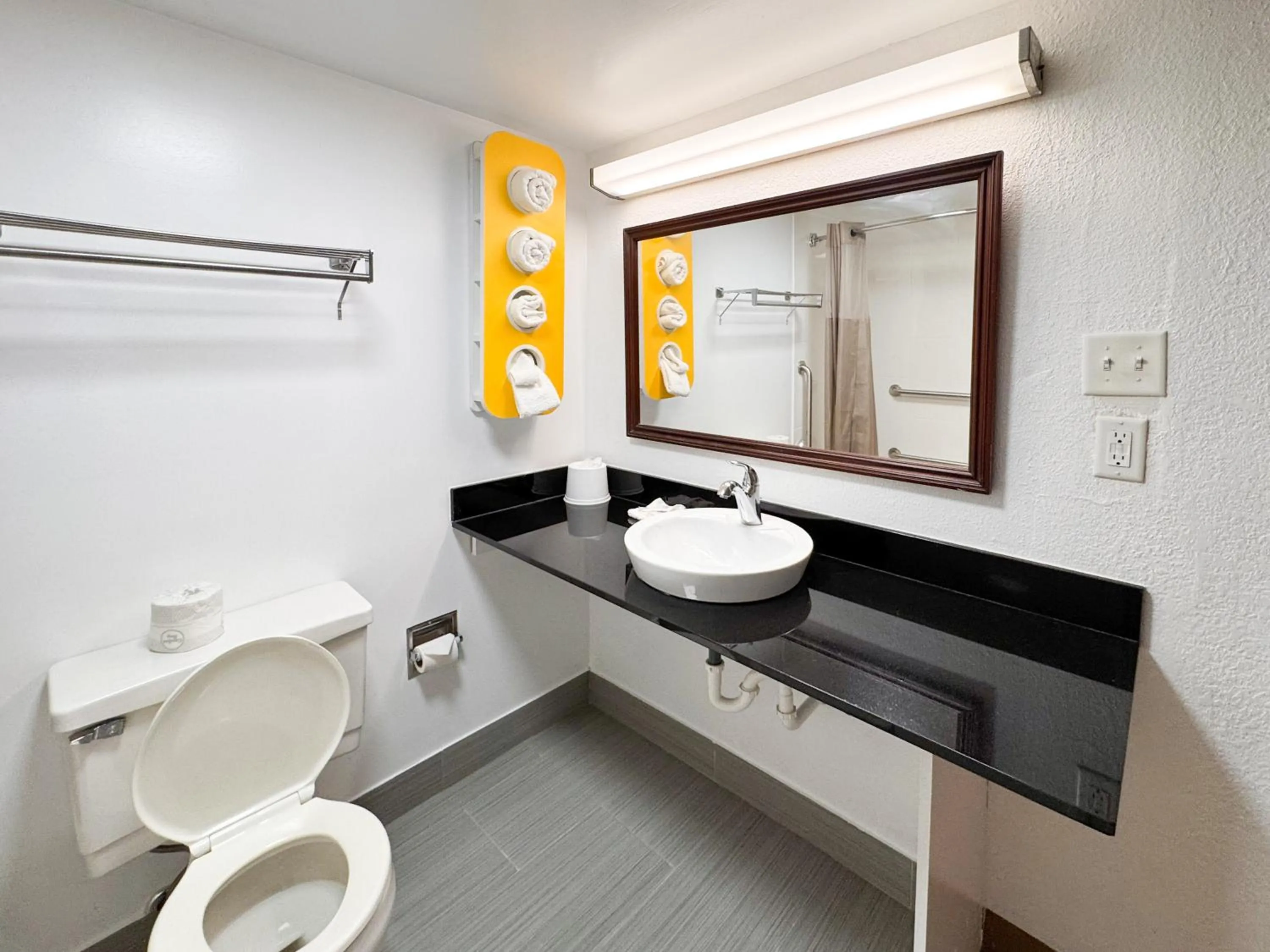 Motel 6-New Stanton, PA