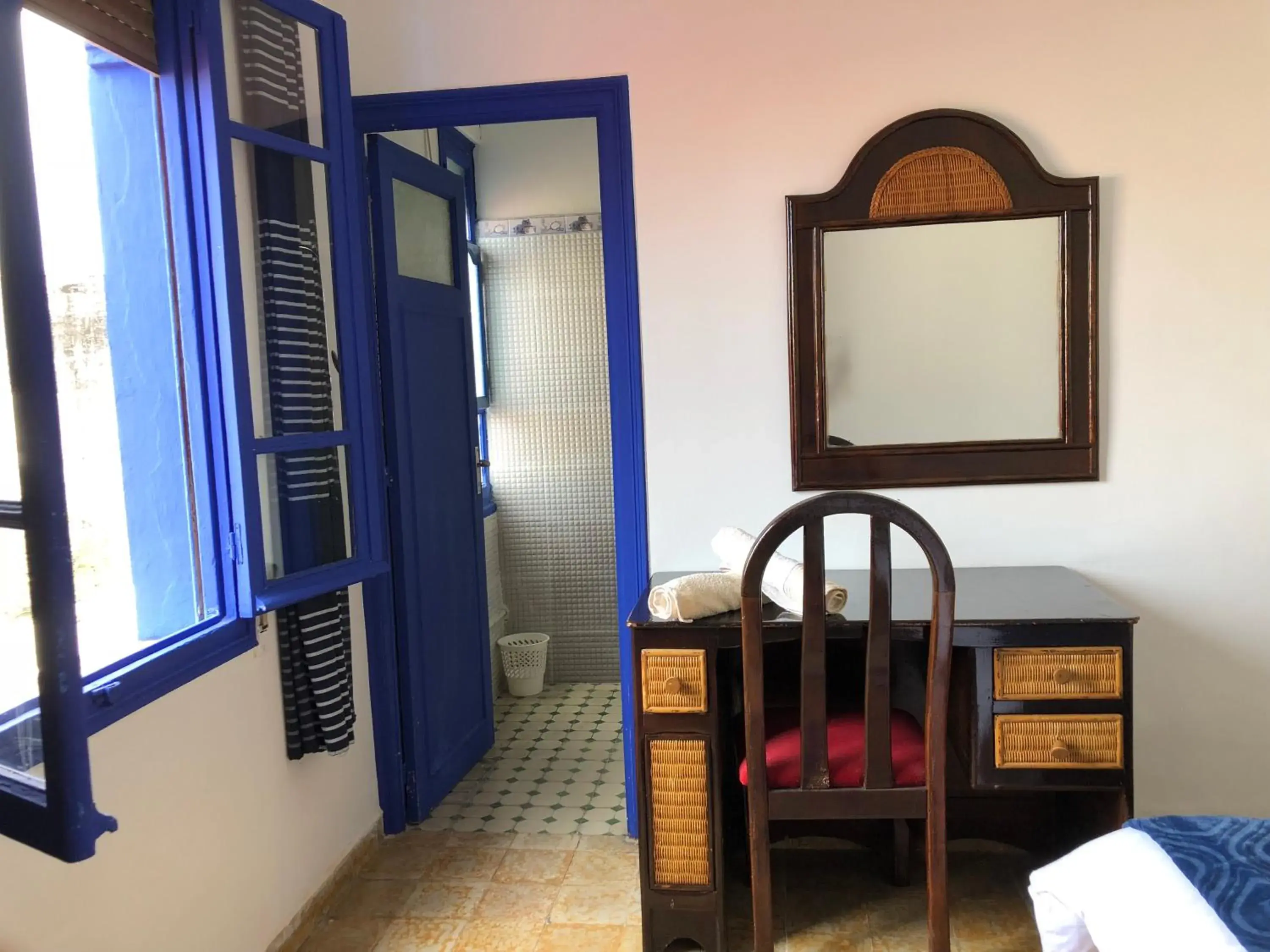 Double Room with shared toilet and private shower in El Muniria Double Room with shared toilet and private shower in El Muniria