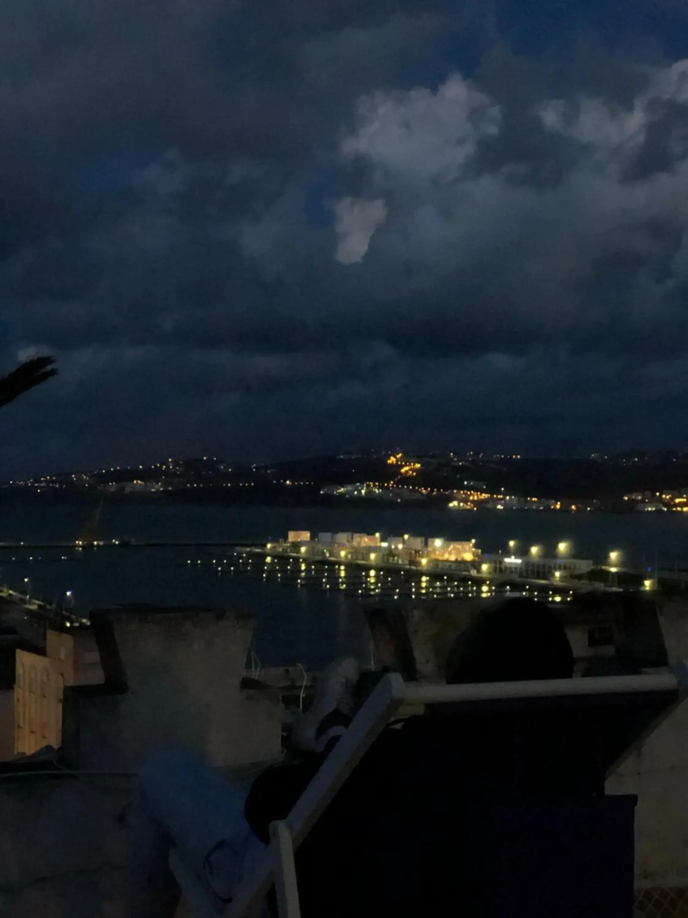 Deluxe Double Room with Terrace and Sea View with shared bathroom in El Muniria Deluxe Double Room with Terrace and Sea View with shared bathroom in El Muniria