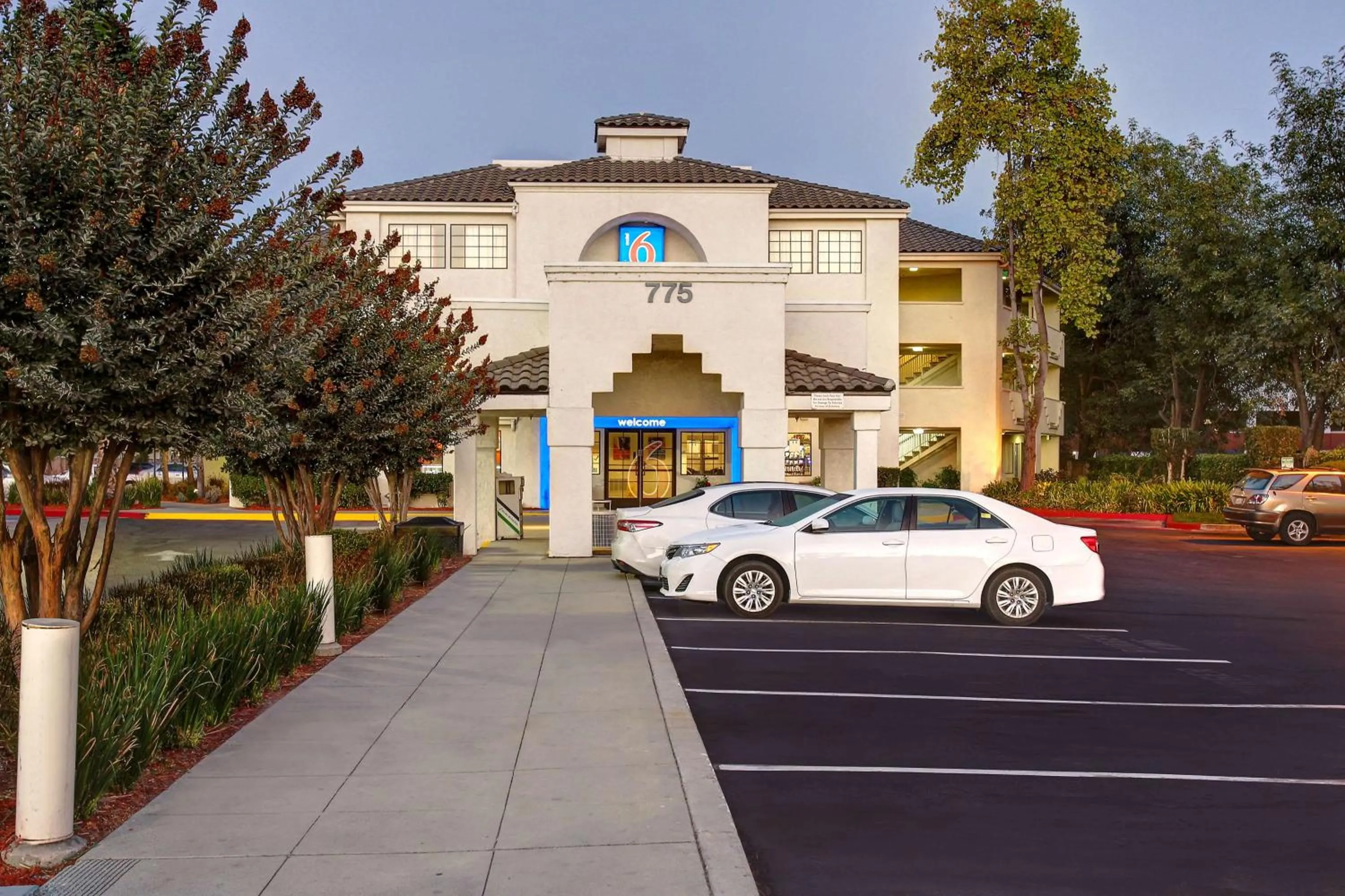 Property building in Motel 6-Sunnyvale, CA - North