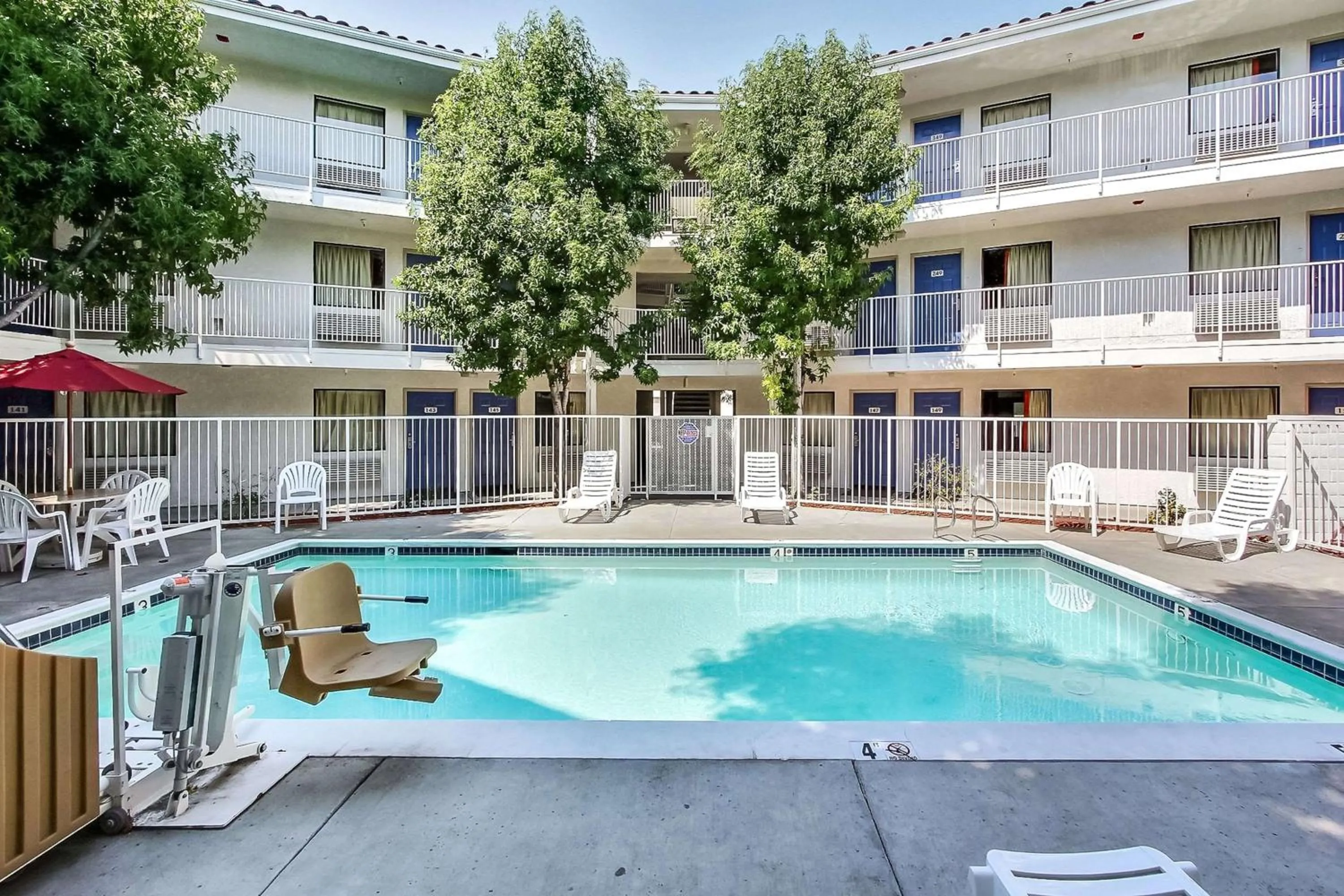 Day in Motel 6-Sunnyvale, CA - North