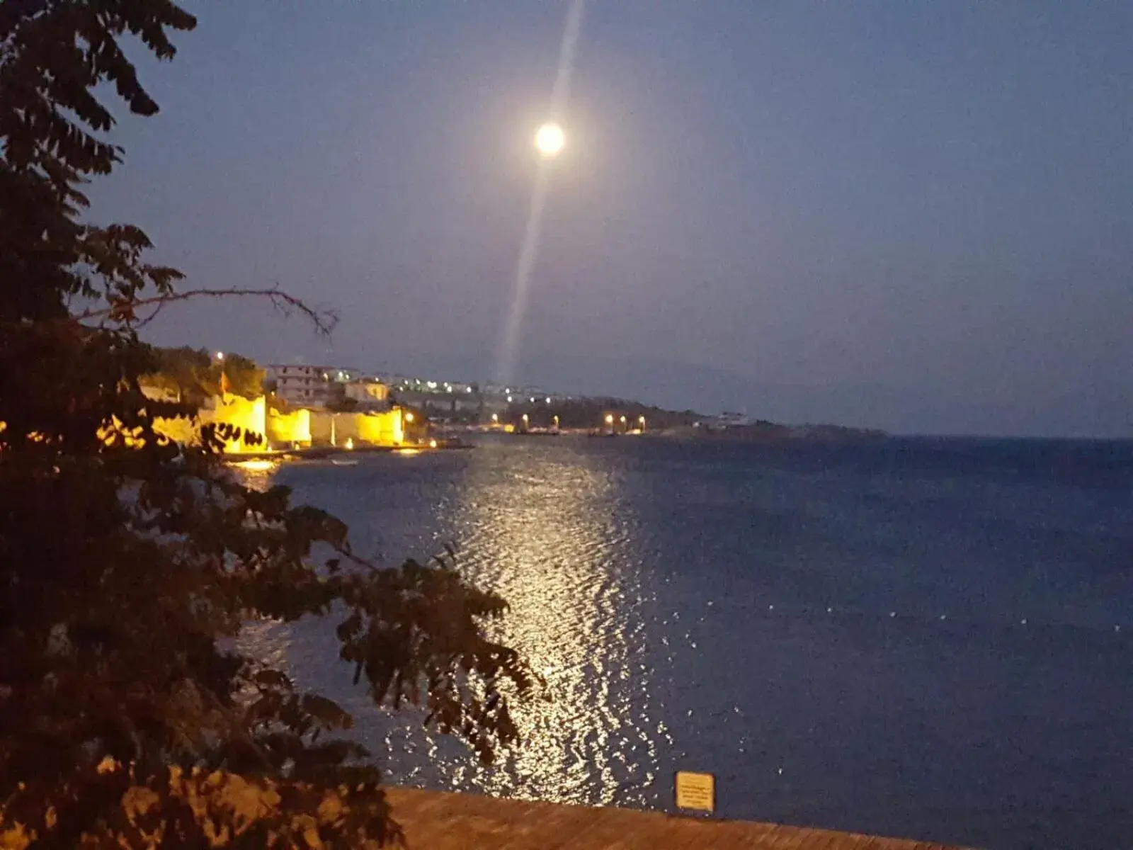 Deluxe Triple Room with Sea View in Ayshe Hotel Deluxe Triple Room with Sea View in Ayshe Hotel