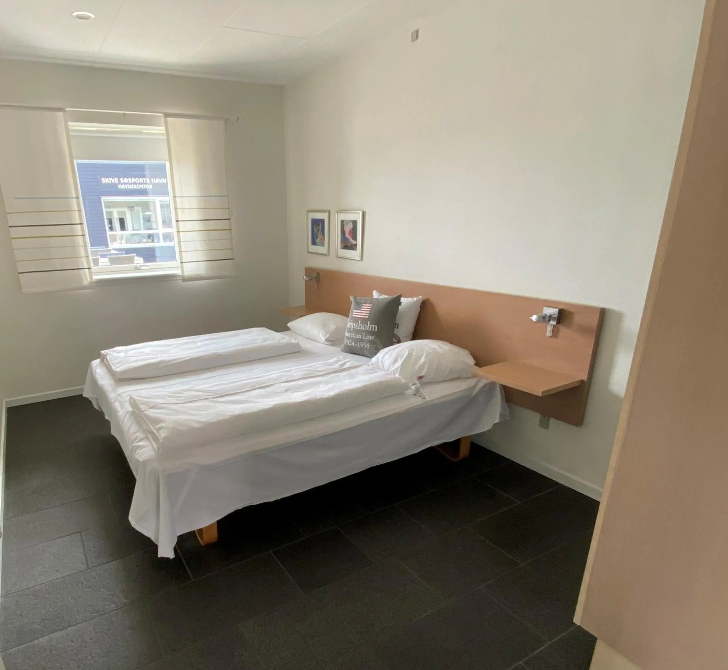 Bedroom, Bed in Hotel Strandtangen