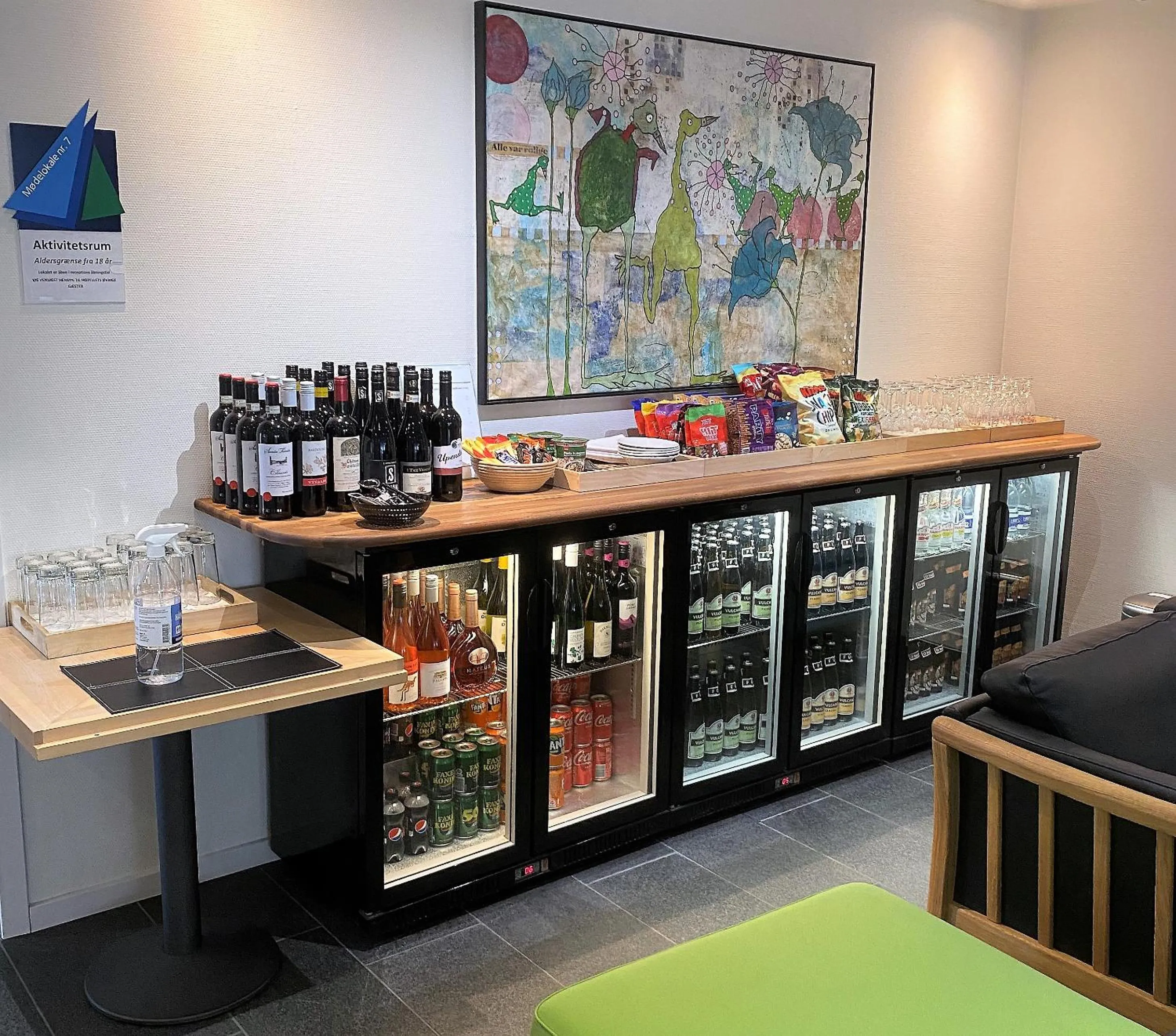 Lounge or bar in Hotel Strandtangen