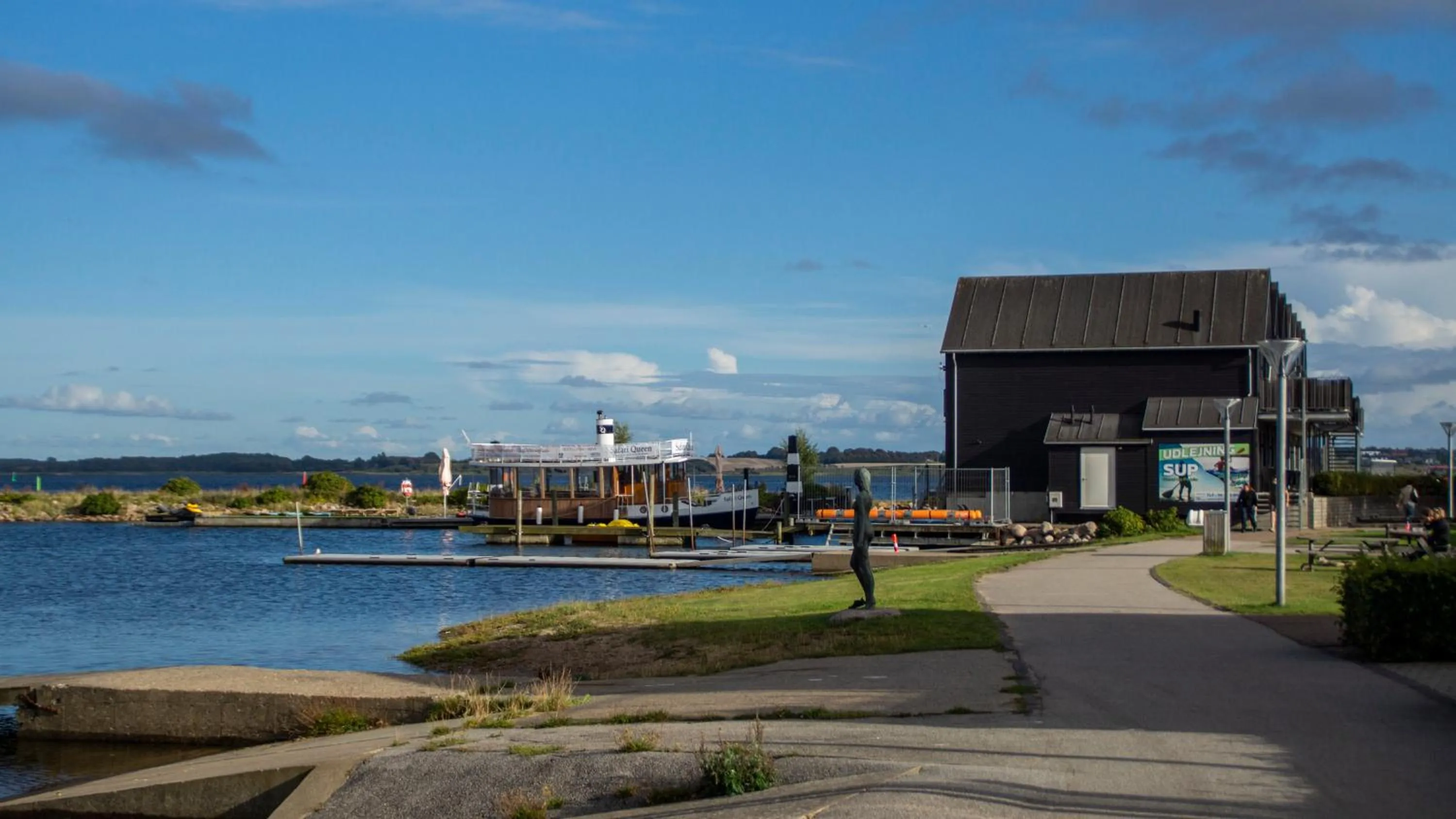 Property building in Hotel Strandtangen