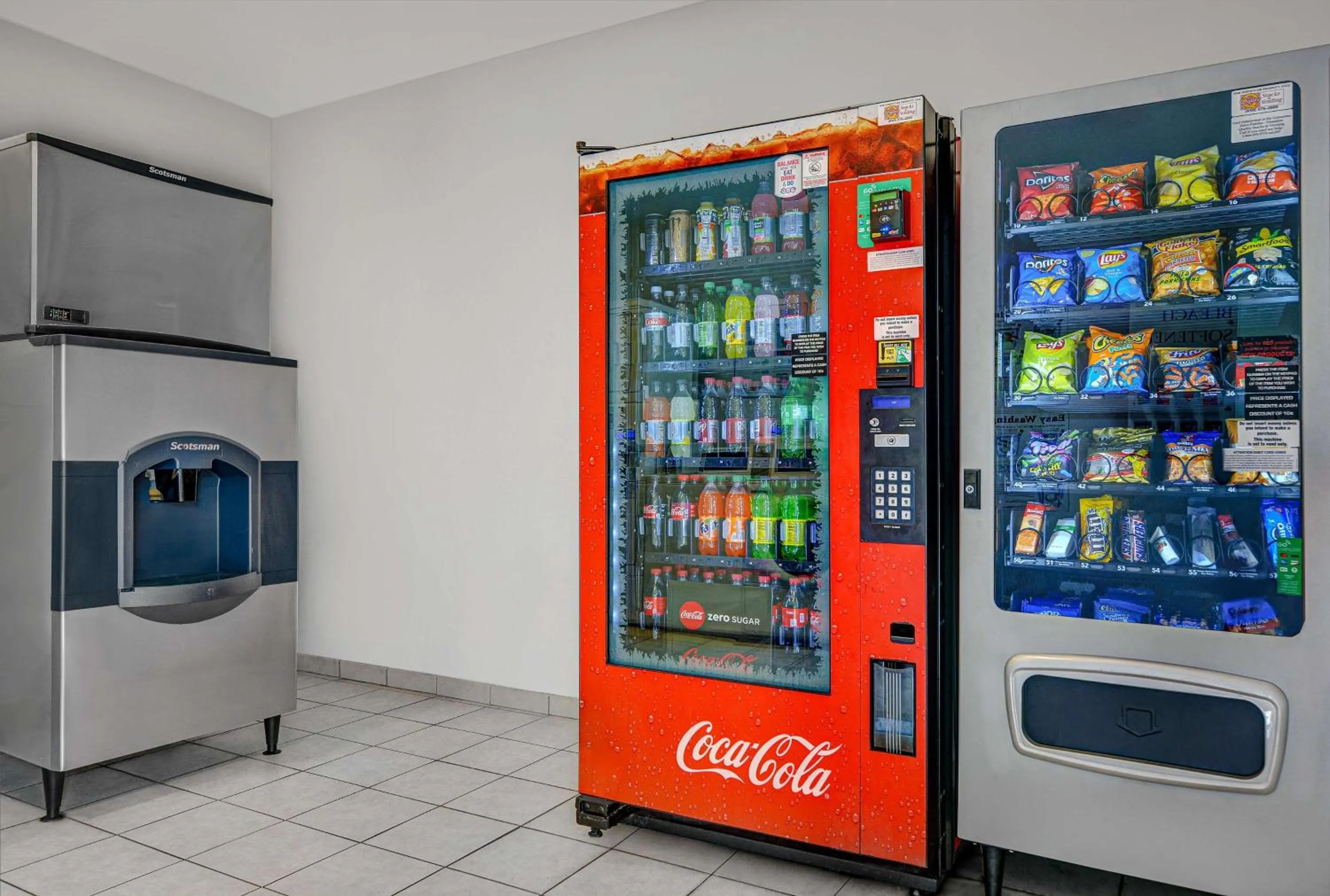 Property building in Motel 6-Tallahassee, FL - Downtown