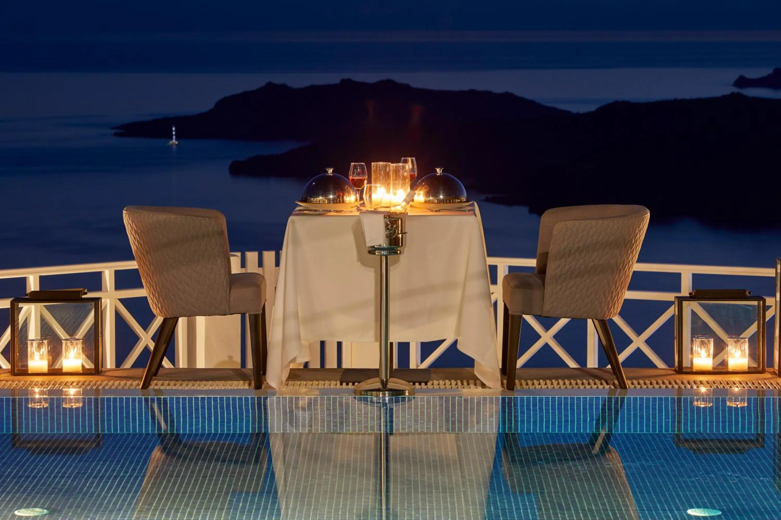 Dinner in Petit Palace Suites