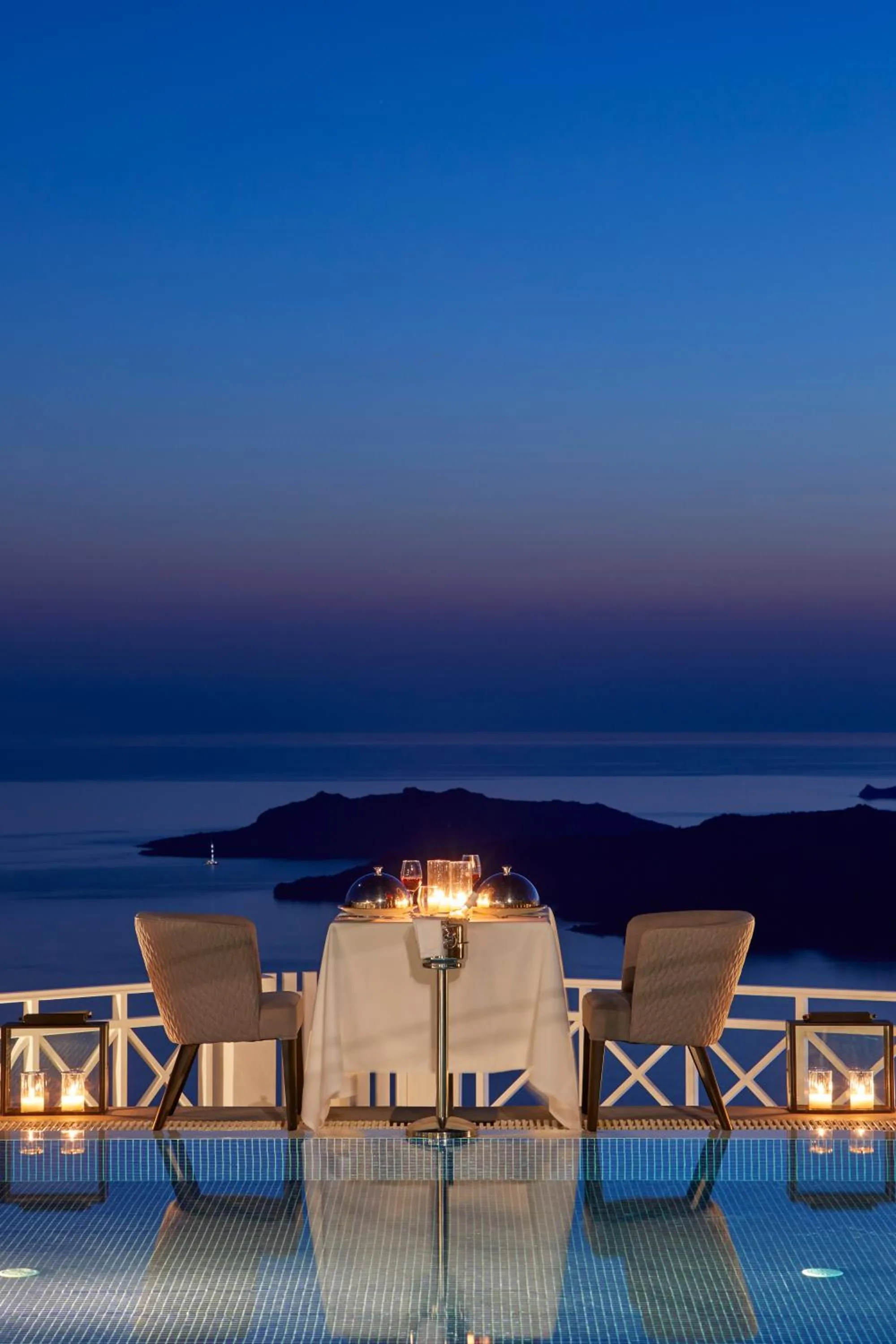 Dinner in Petit Palace Suites