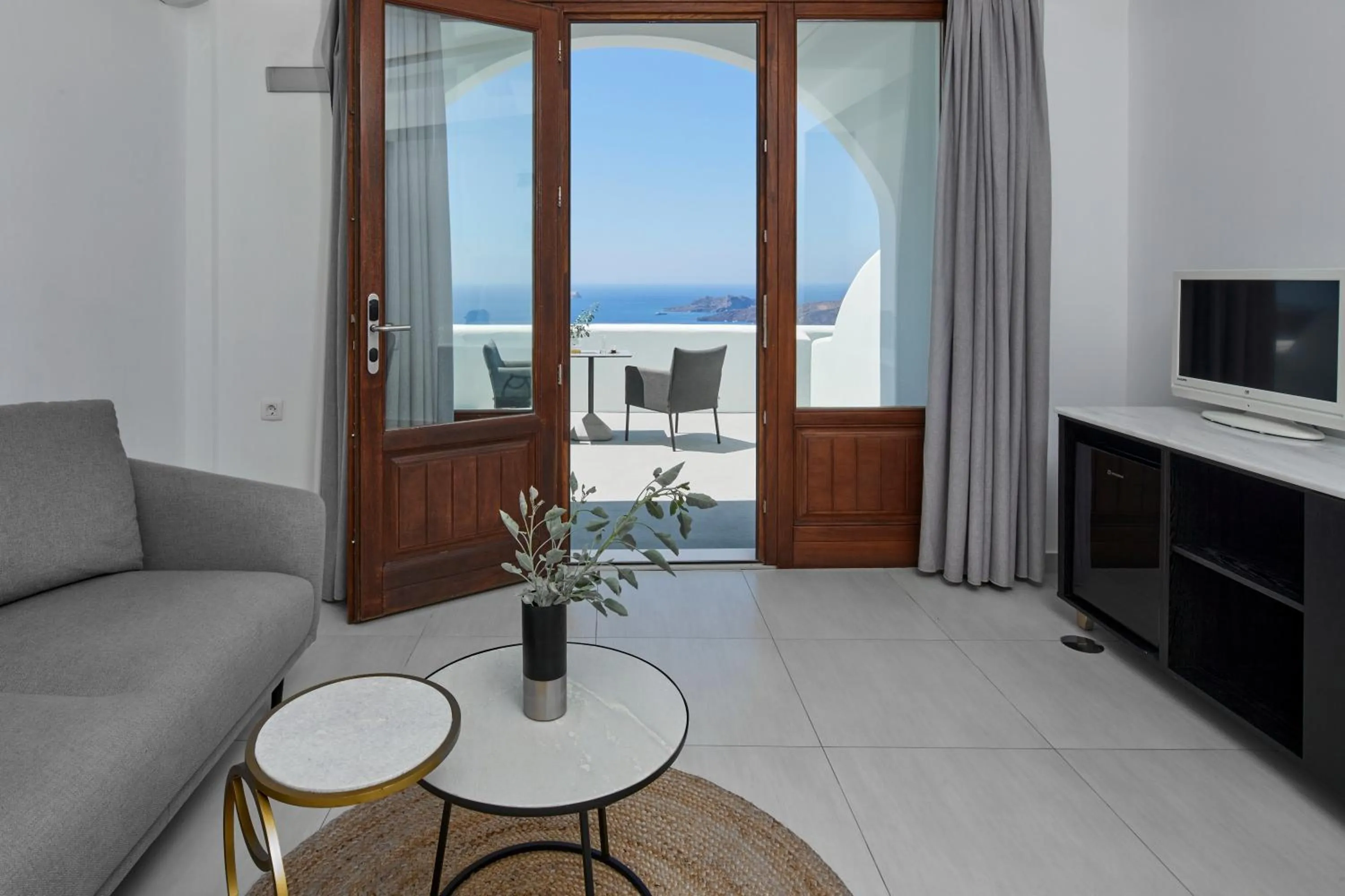 Bedroom in Petit Palace Suites