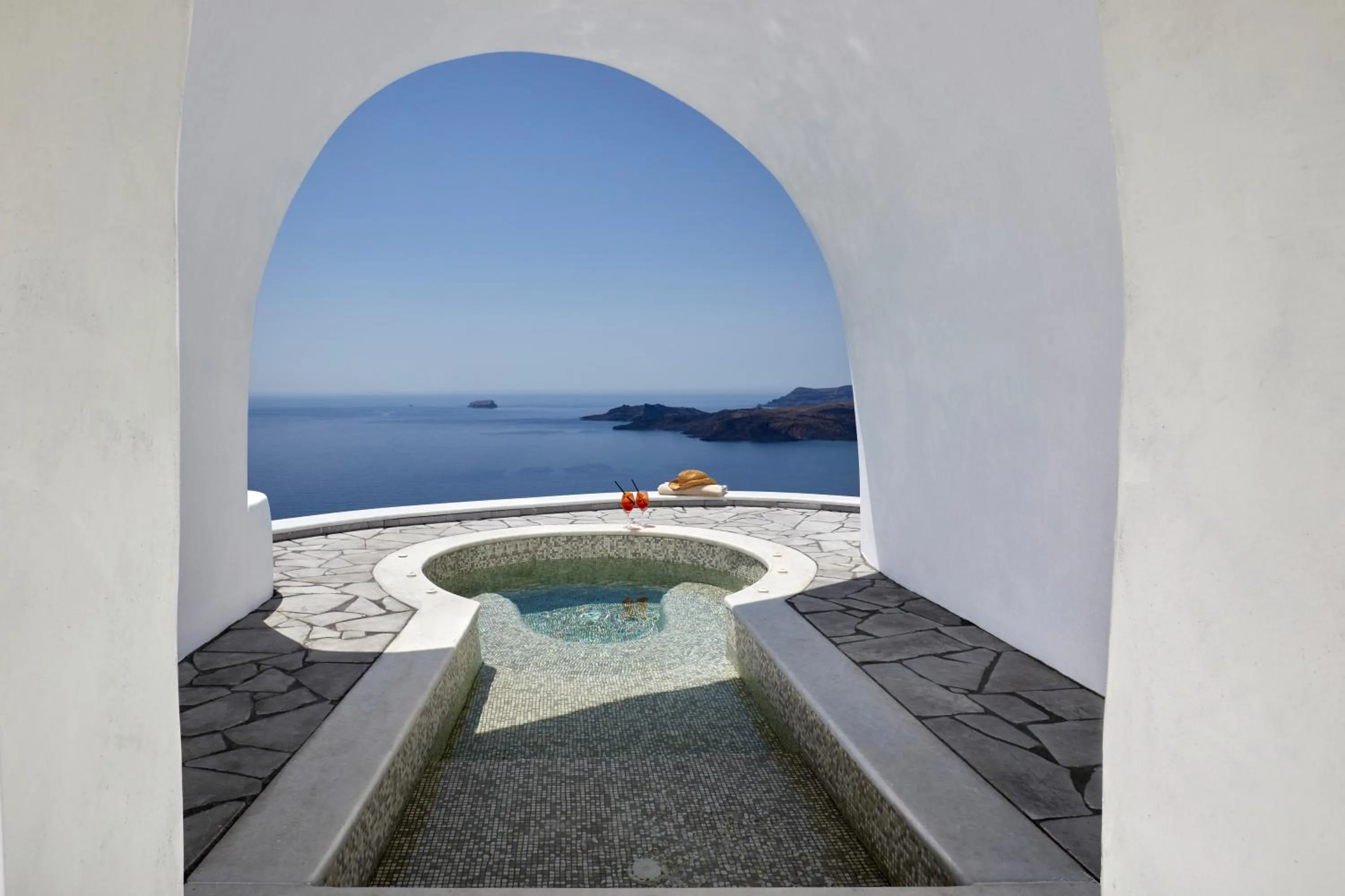 Sea view in Petit Palace Suites