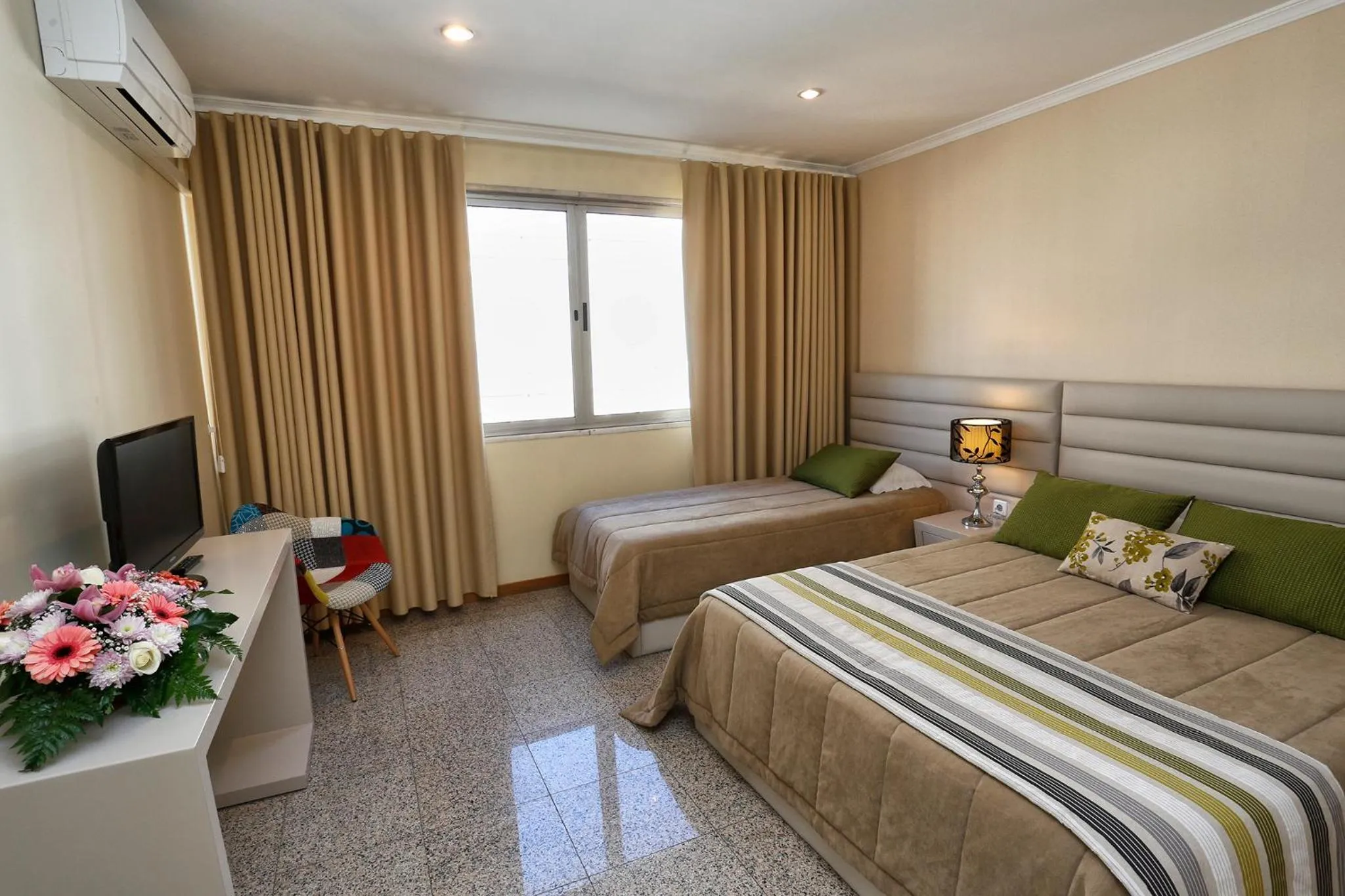 Bedroom, Bed in Oporto City Centre Apartments