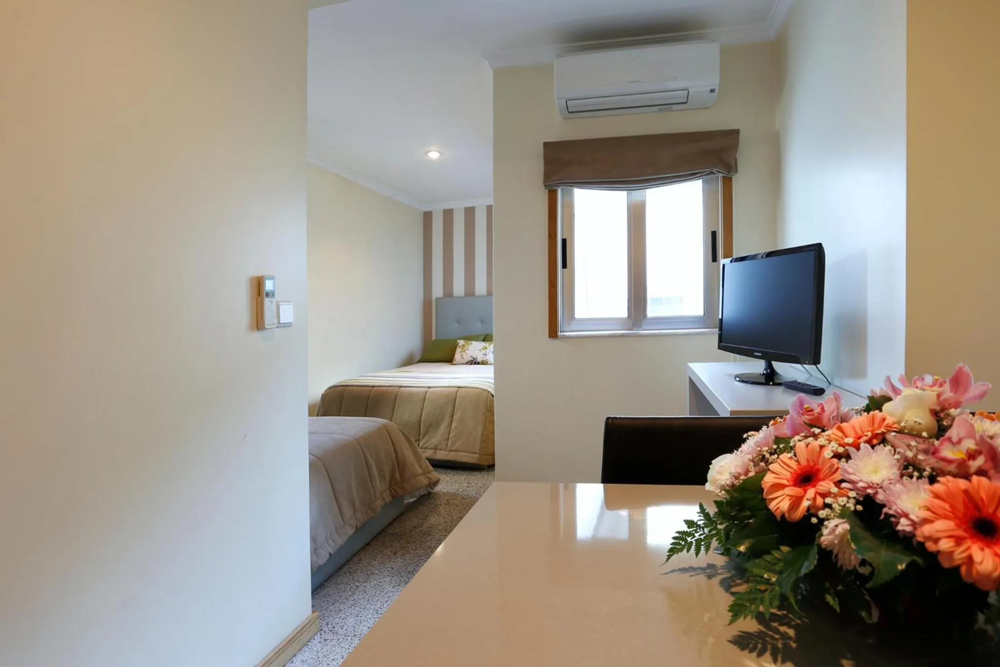 Photo of the whole room, Bed in Oporto City Centre Apartments