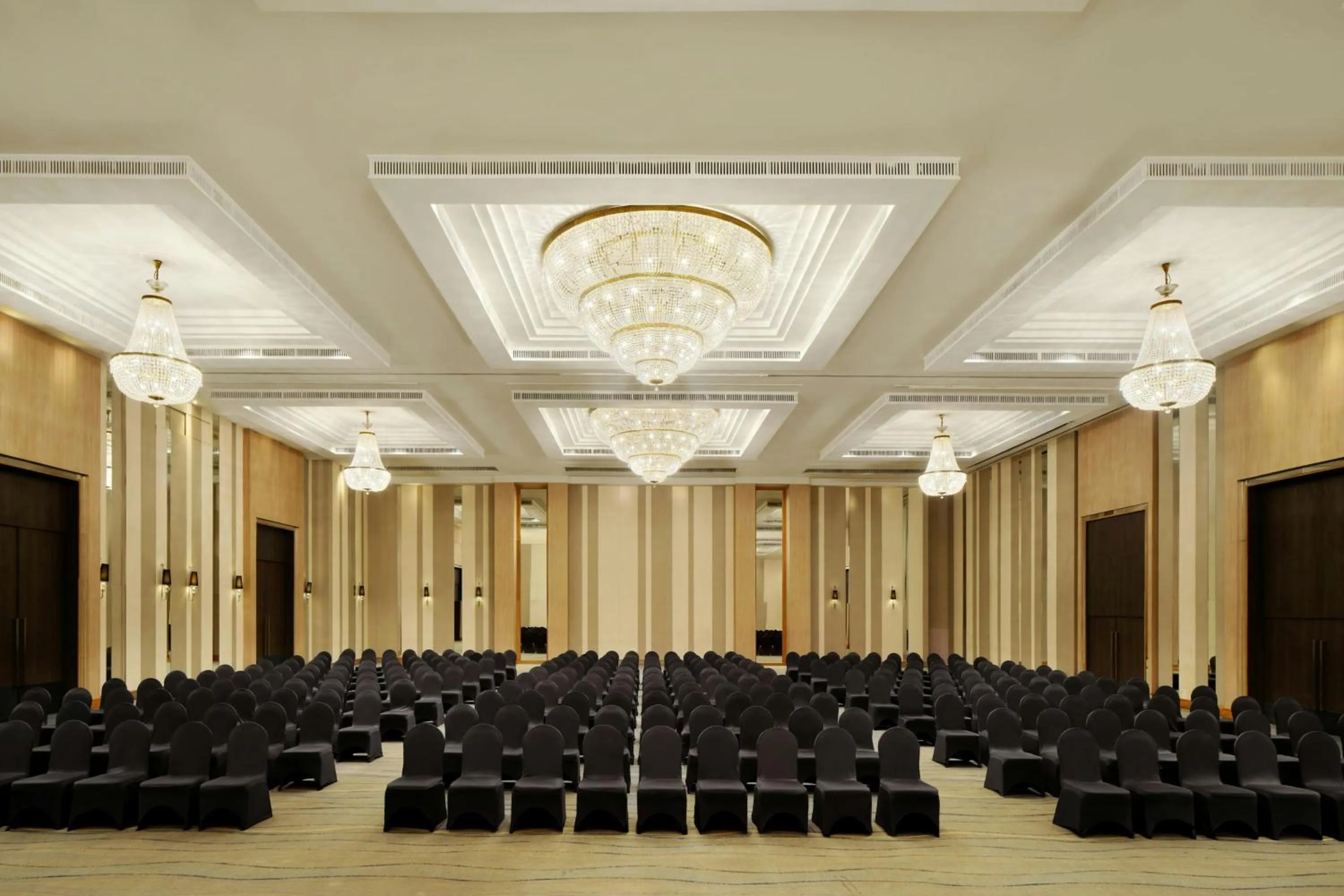 Meeting/conference room in Jubilee Prestige Hotel Ratchadapisek