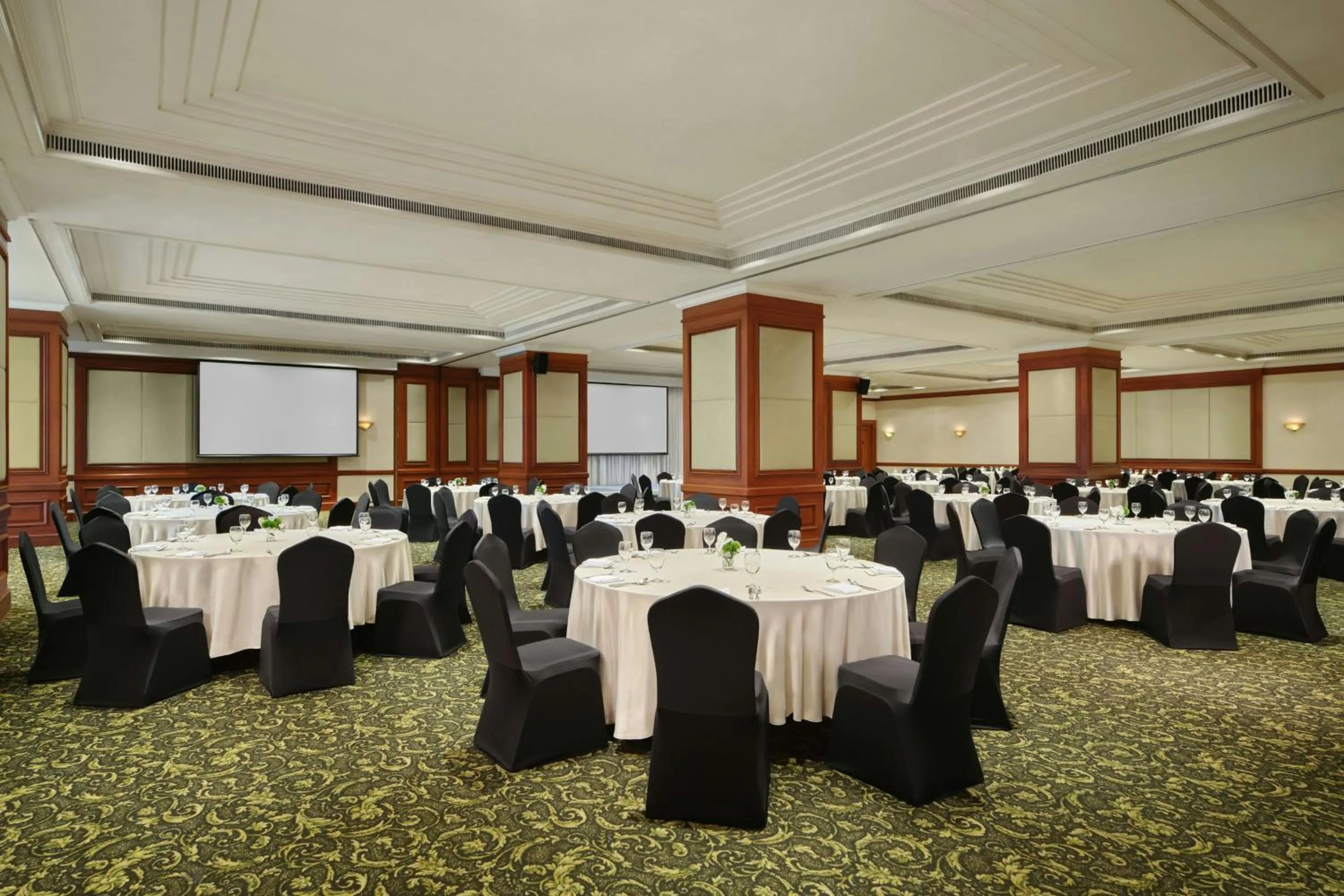Meeting/conference room in Jubilee Prestige Hotel Ratchadapisek