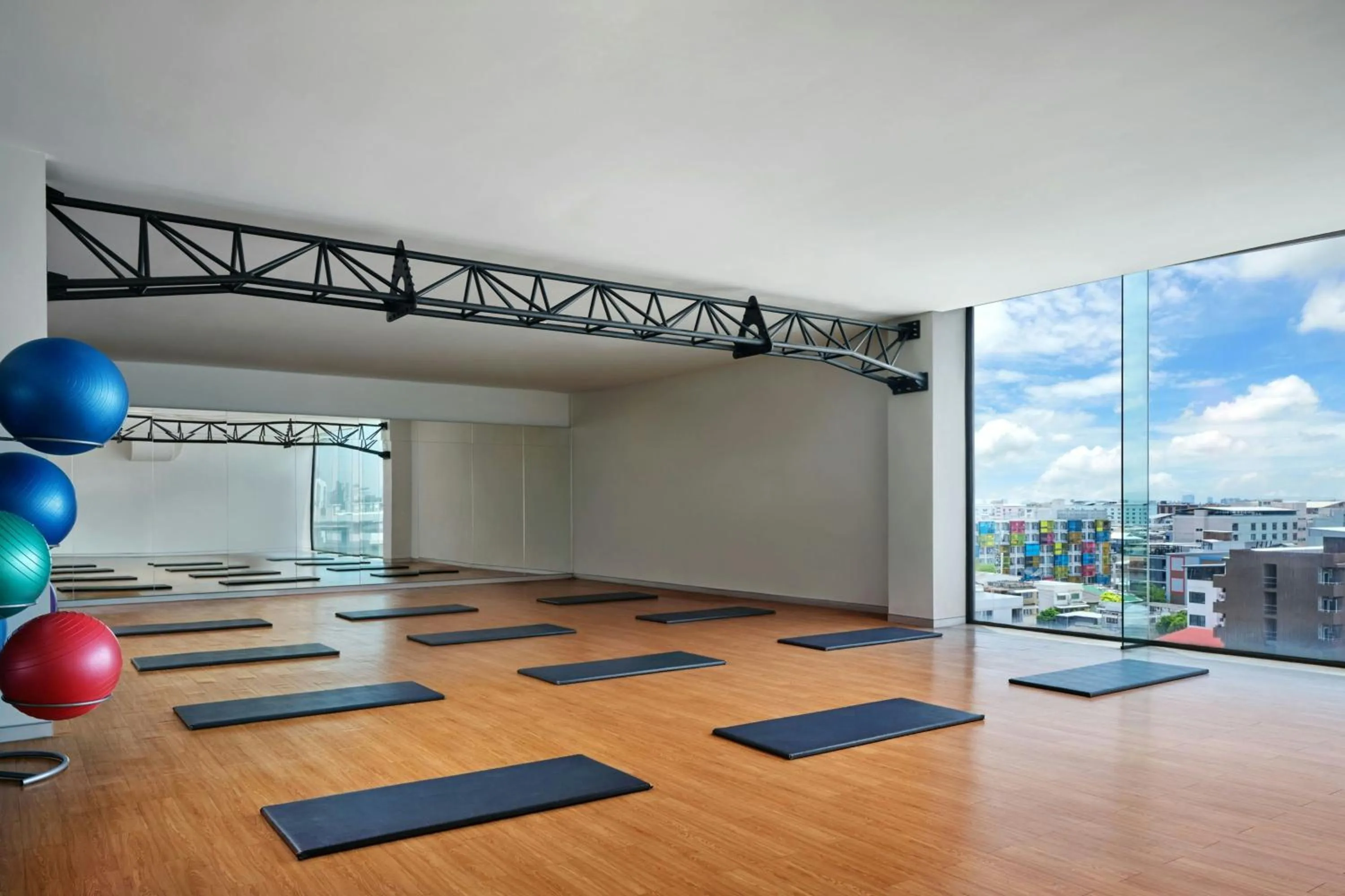 Fitness centre/facilities in Jubilee Prestige Hotel Ratchadapisek