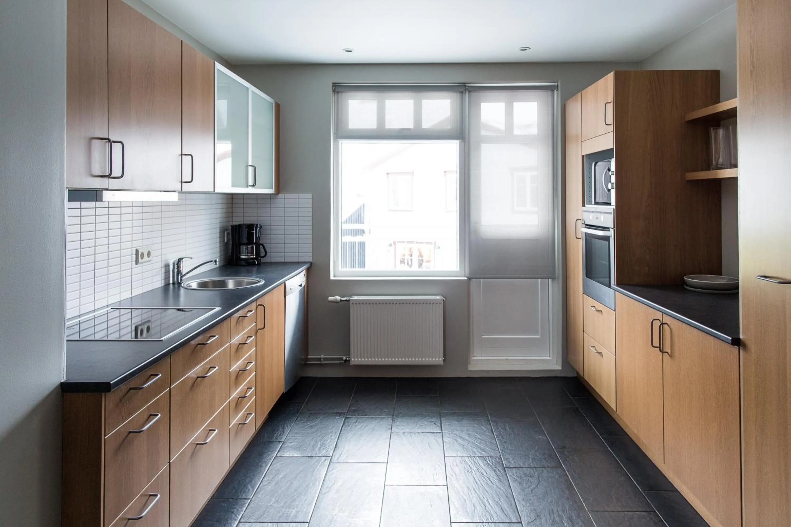 Coffee/tea facilities in Acco Luxury Apartments