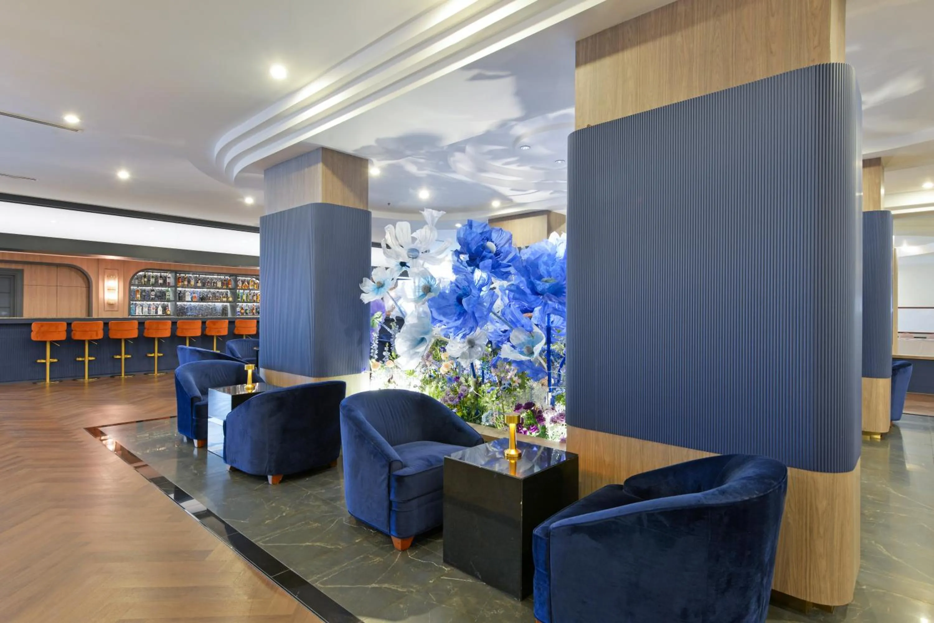 Lounge or bar in Twin Towers Hotel