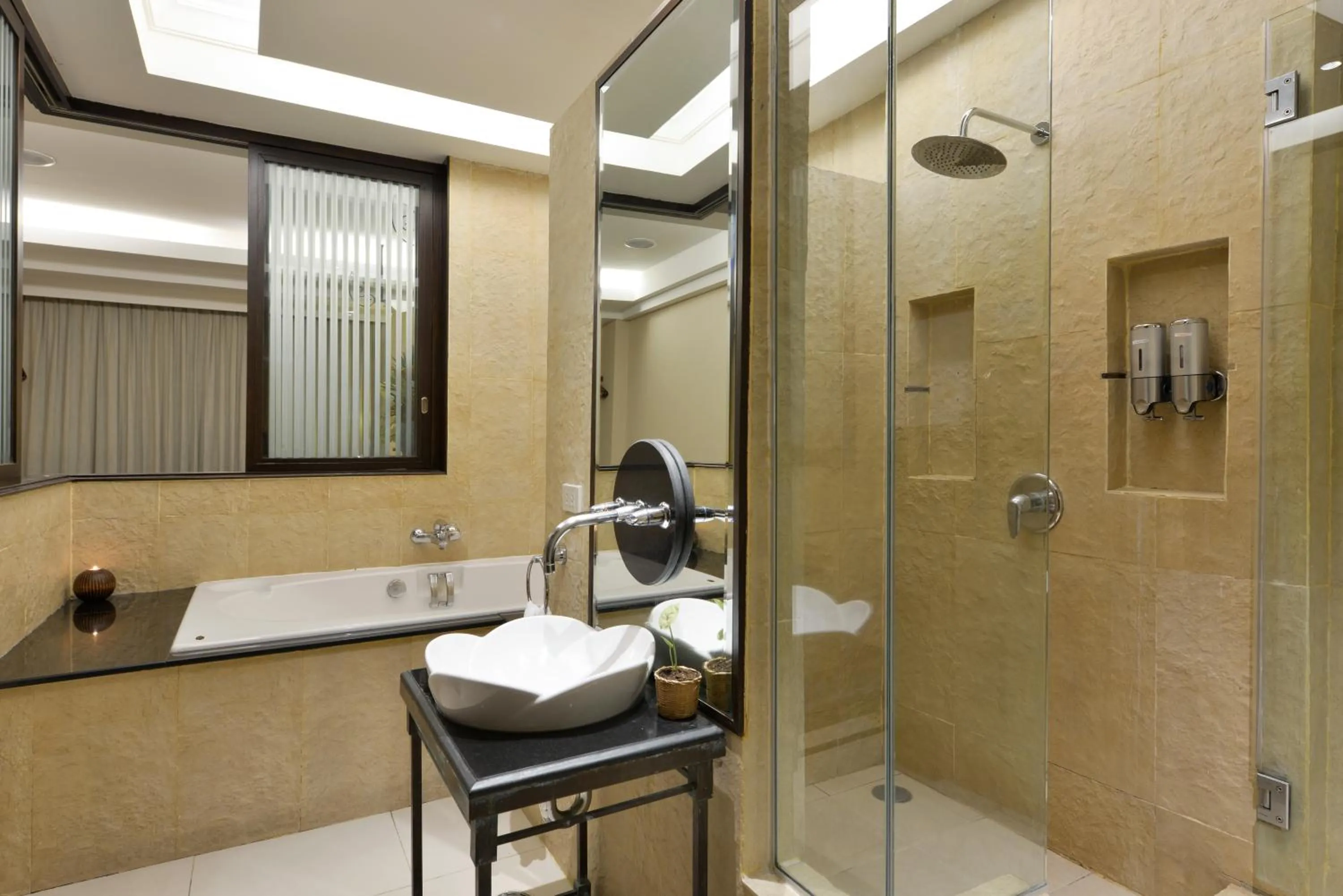 Spa and wellness centre/facilities in Twin Towers Hotel