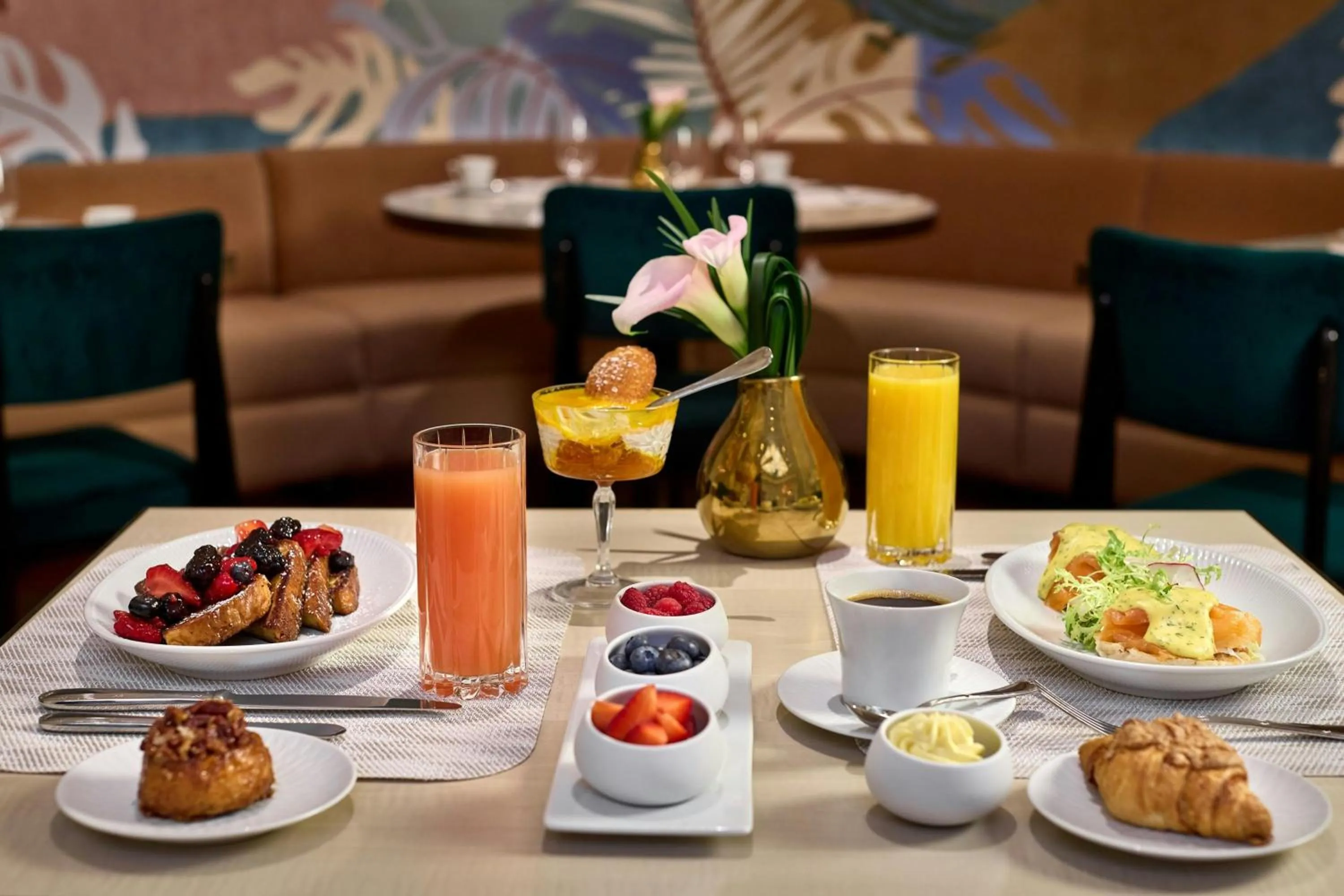 Restaurant/places to eat in The St. Regis New York