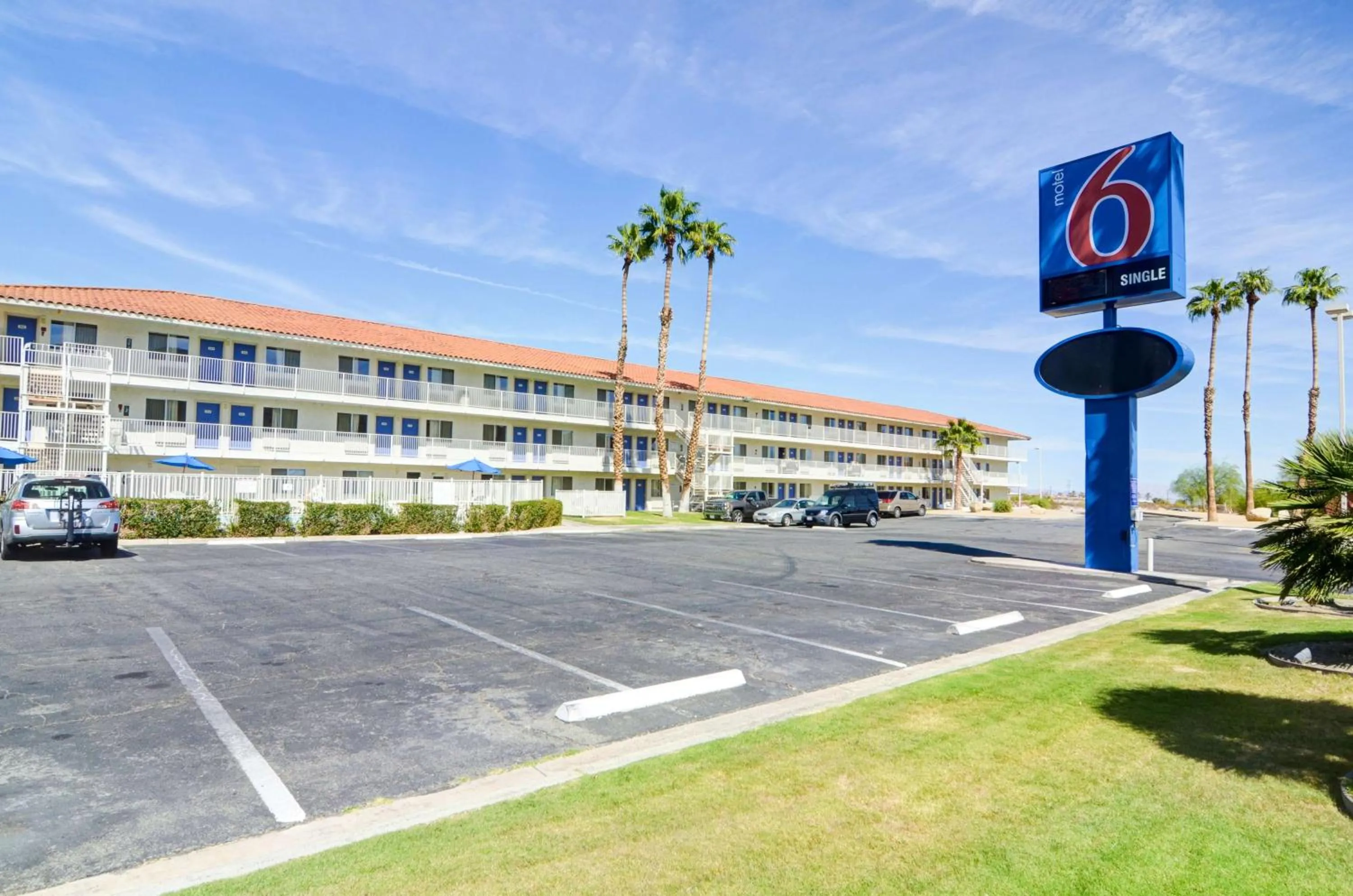Property building in Motel 6-Twentynine Palms, CA