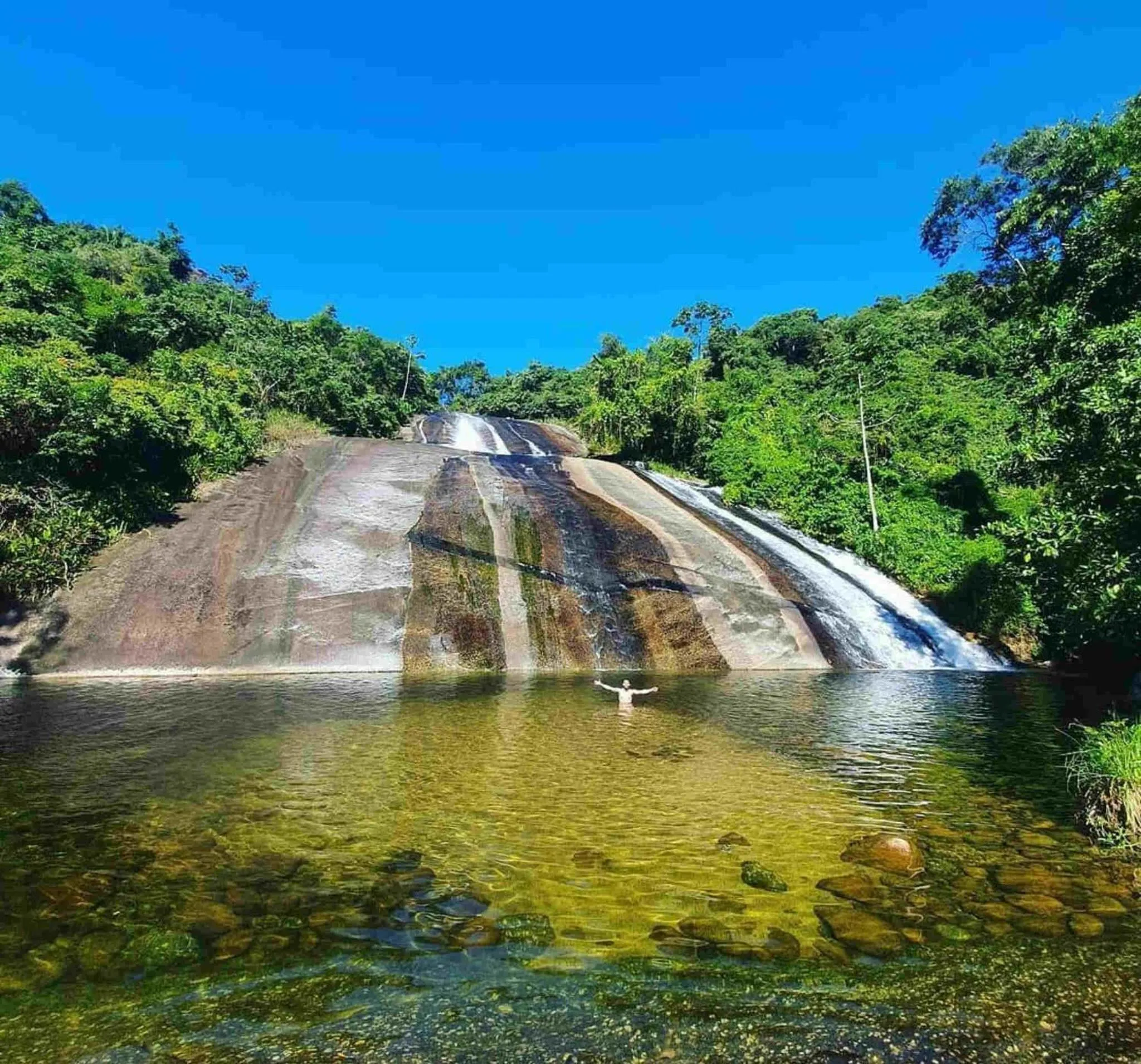 Hiking in Pousada Chale Suísso