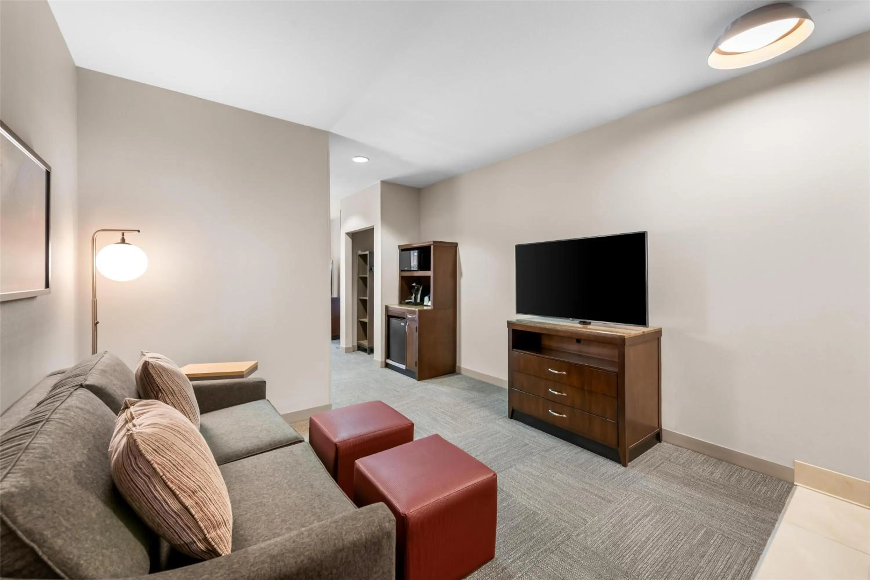 Living room in Hilton Garden Inn Overland Park