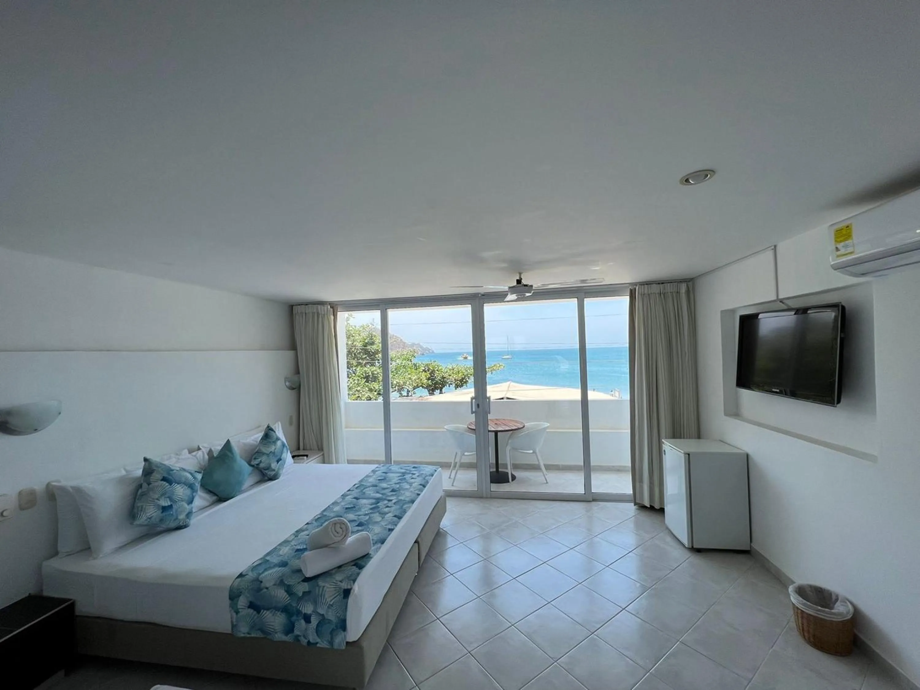 Decorative detail, Bed in La Ballena Azul Hotel
