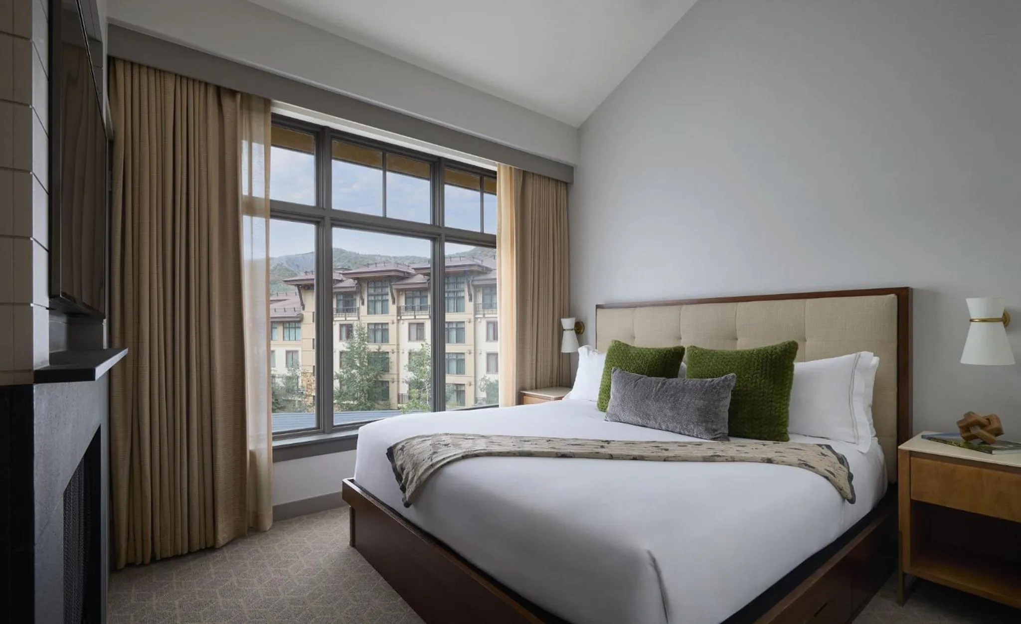 Bedroom, Bed in Viceroy Snowmass